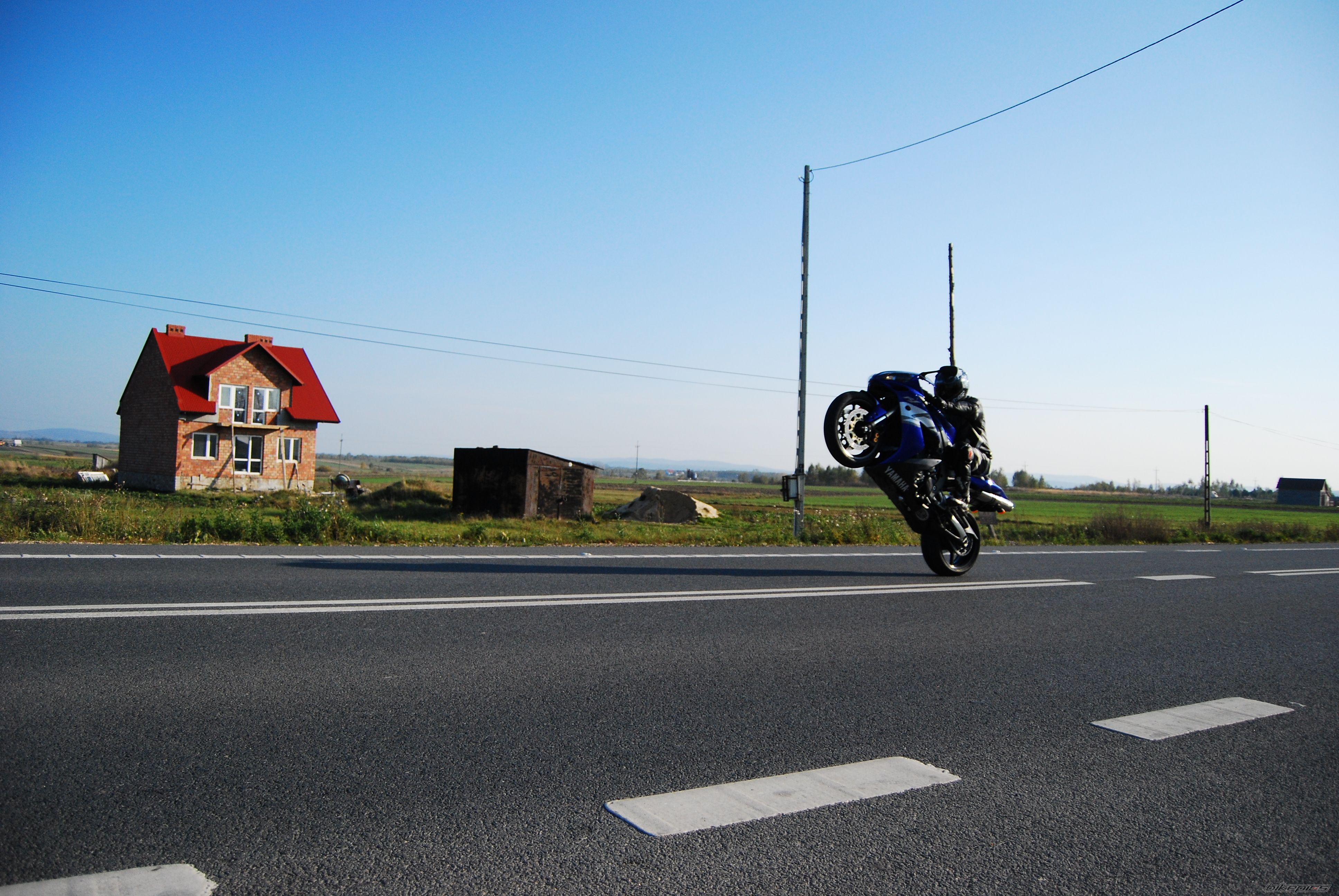 2004 YAMAHA YZF R1 | Picture 1472912 motorcycle photo