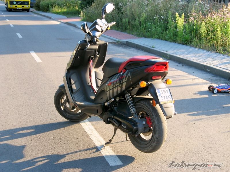 2004 MALAGUTI PHANTOM 50 F12 | Picture 1473044 motorcycle photo