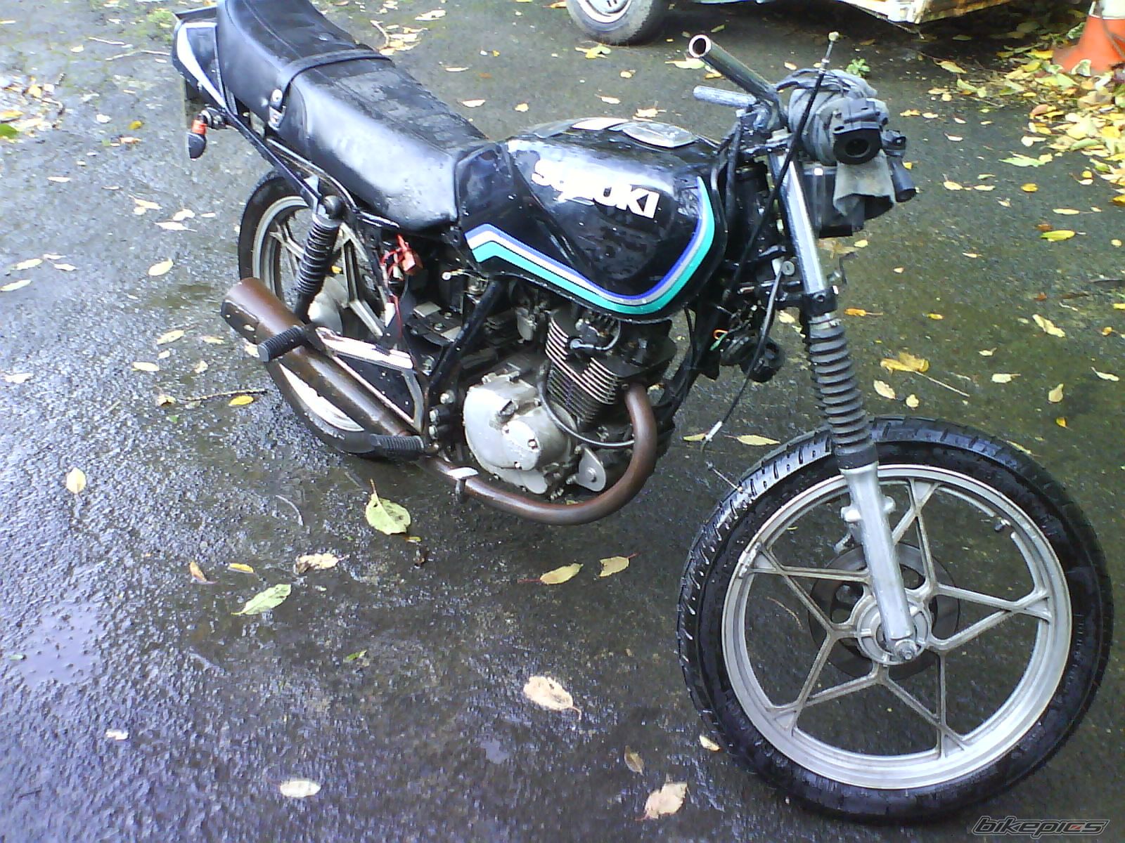 1998 SUZUKI GS 125 | Picture 1473474 motorcycle photo