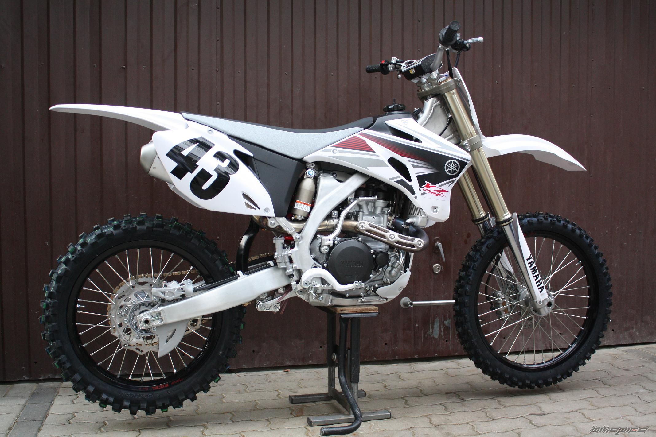 2009 YAMAHA YZ 450F | Picture 1474672 motorcycle photo