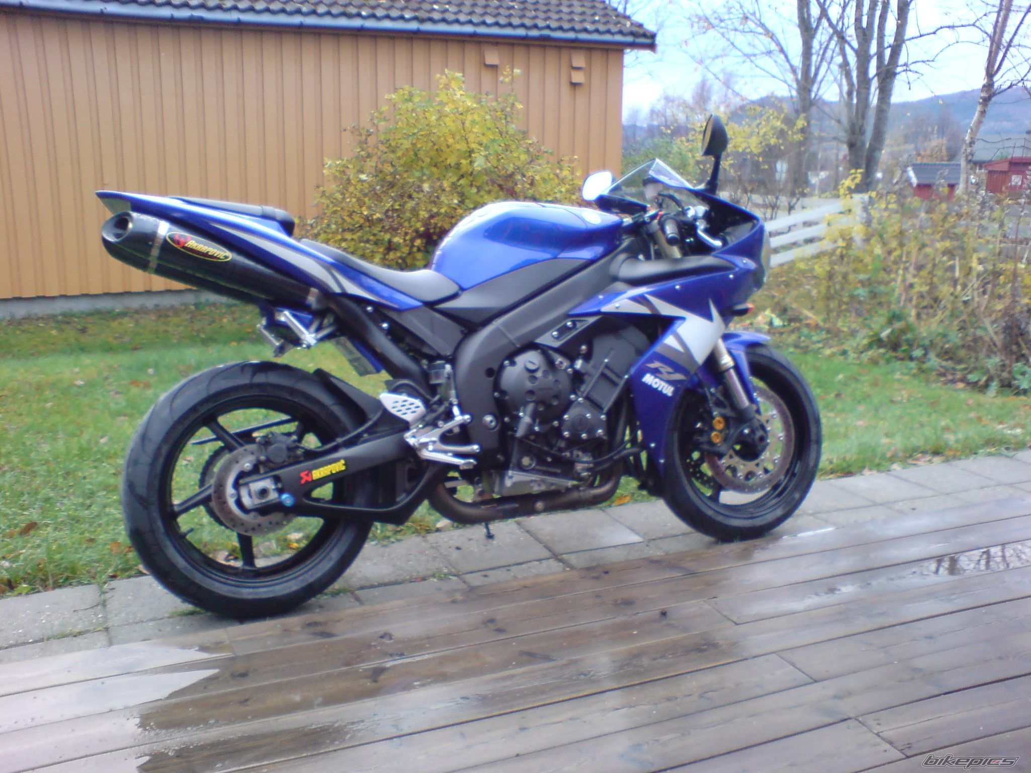 2005 YAMAHA YZF R1 | Picture 1475439 motorcycle photo