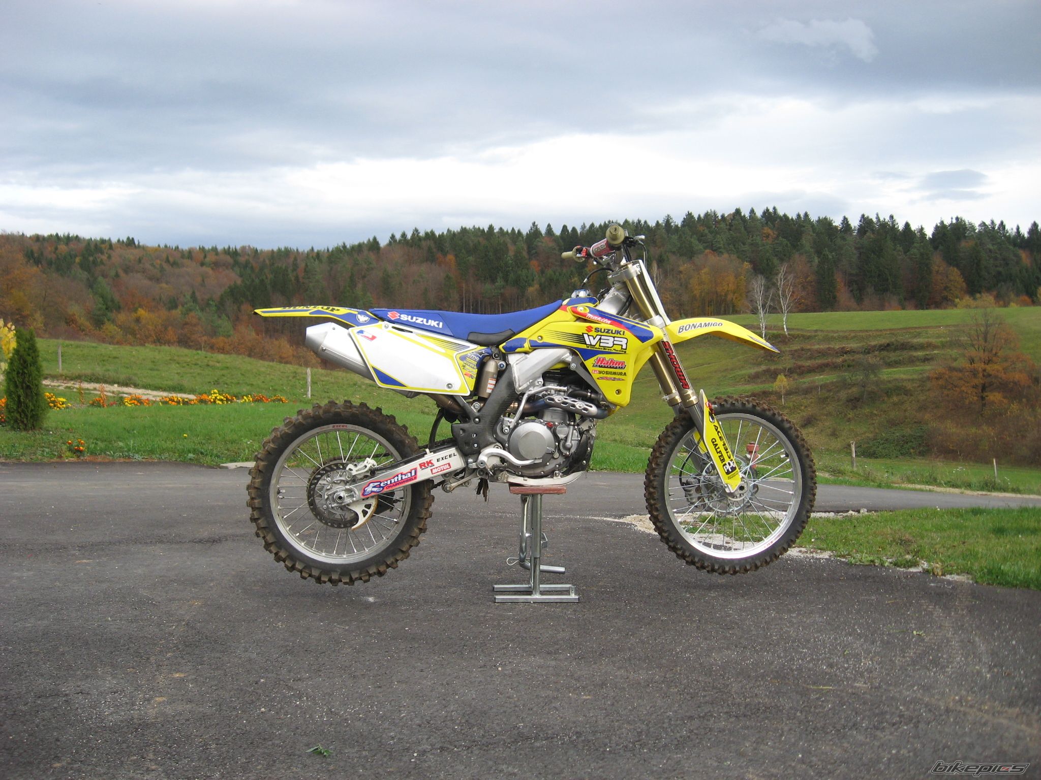 2006 SUZUKI RM 450Z | Picture 1476889 motorcycle photo