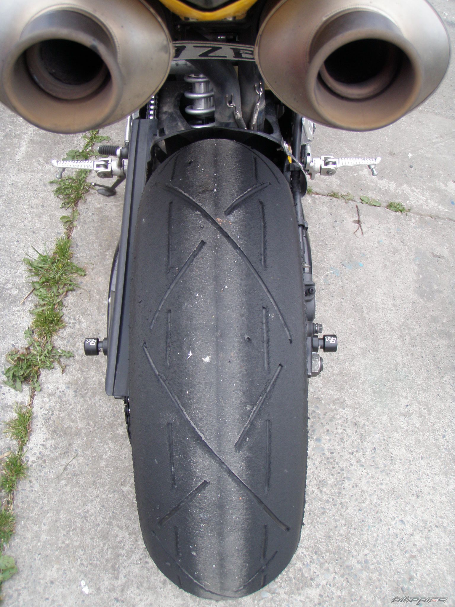 2000 YAMAHA YZF R1 | Picture 1479365 motorcycle photo