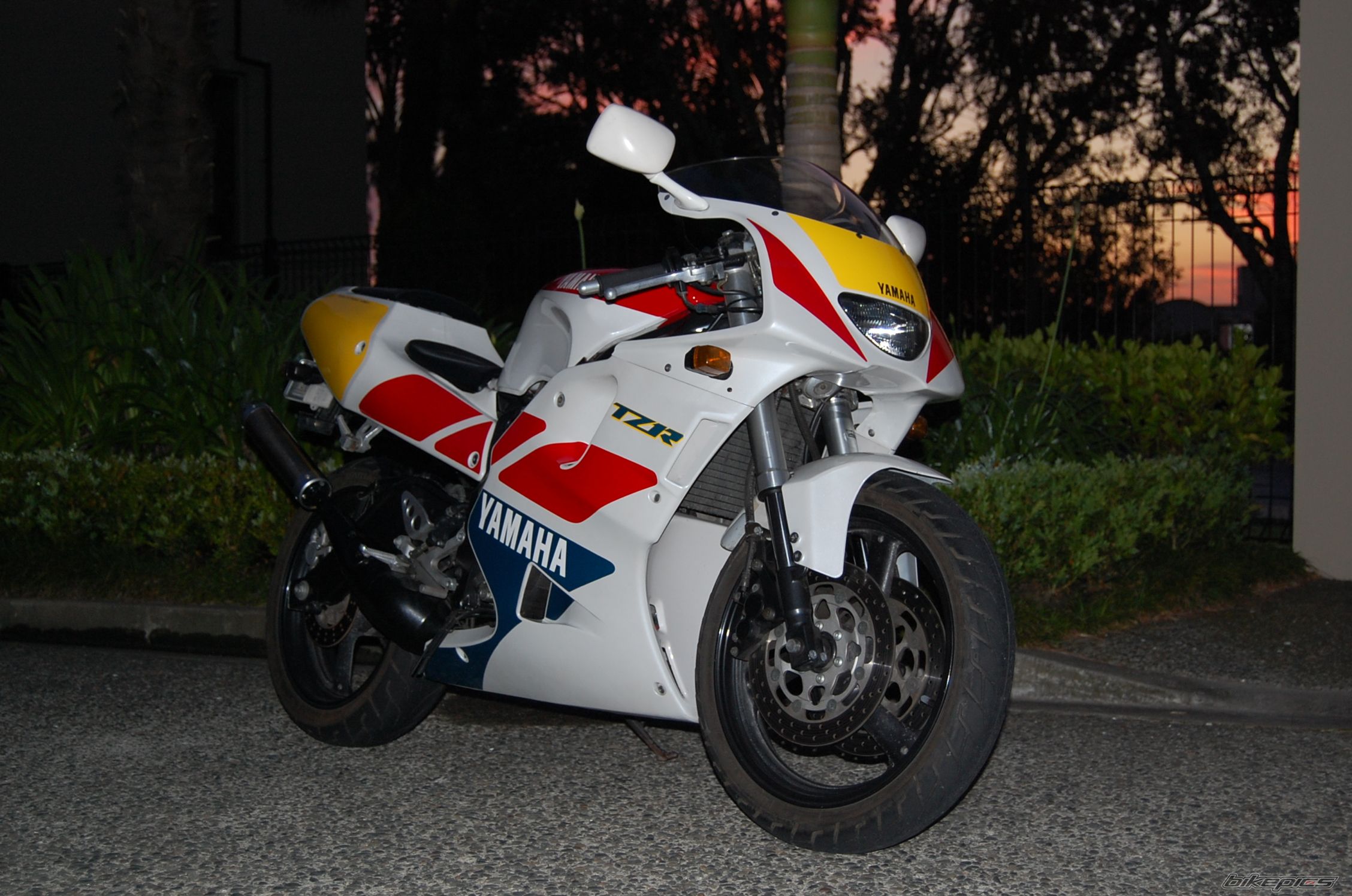 1992 YAMAHA TZR 250 | Picture 1479638 motorcycle photo