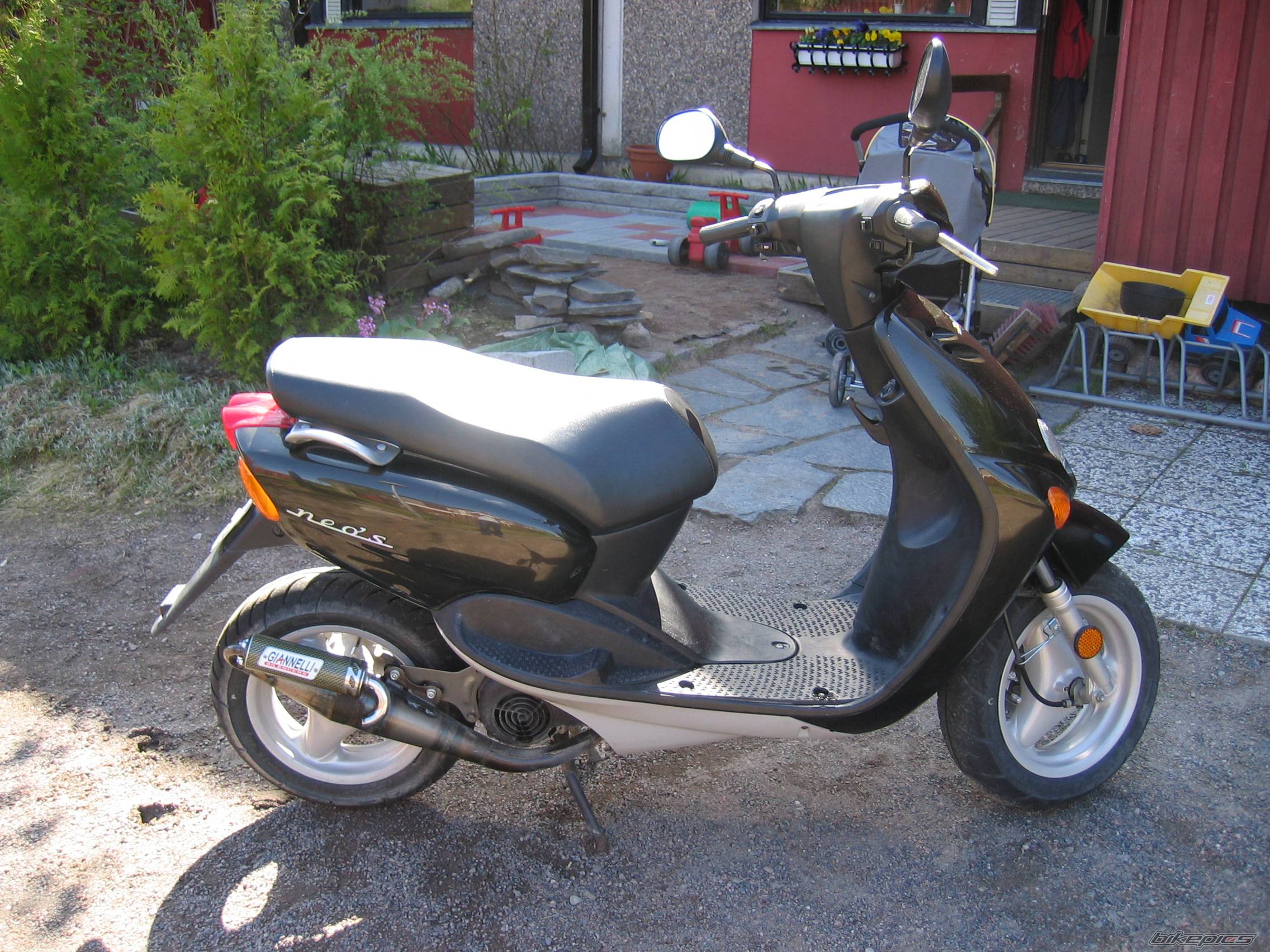 1999 YAMAHA NEOS | Picture 148323 motorcycle photo
