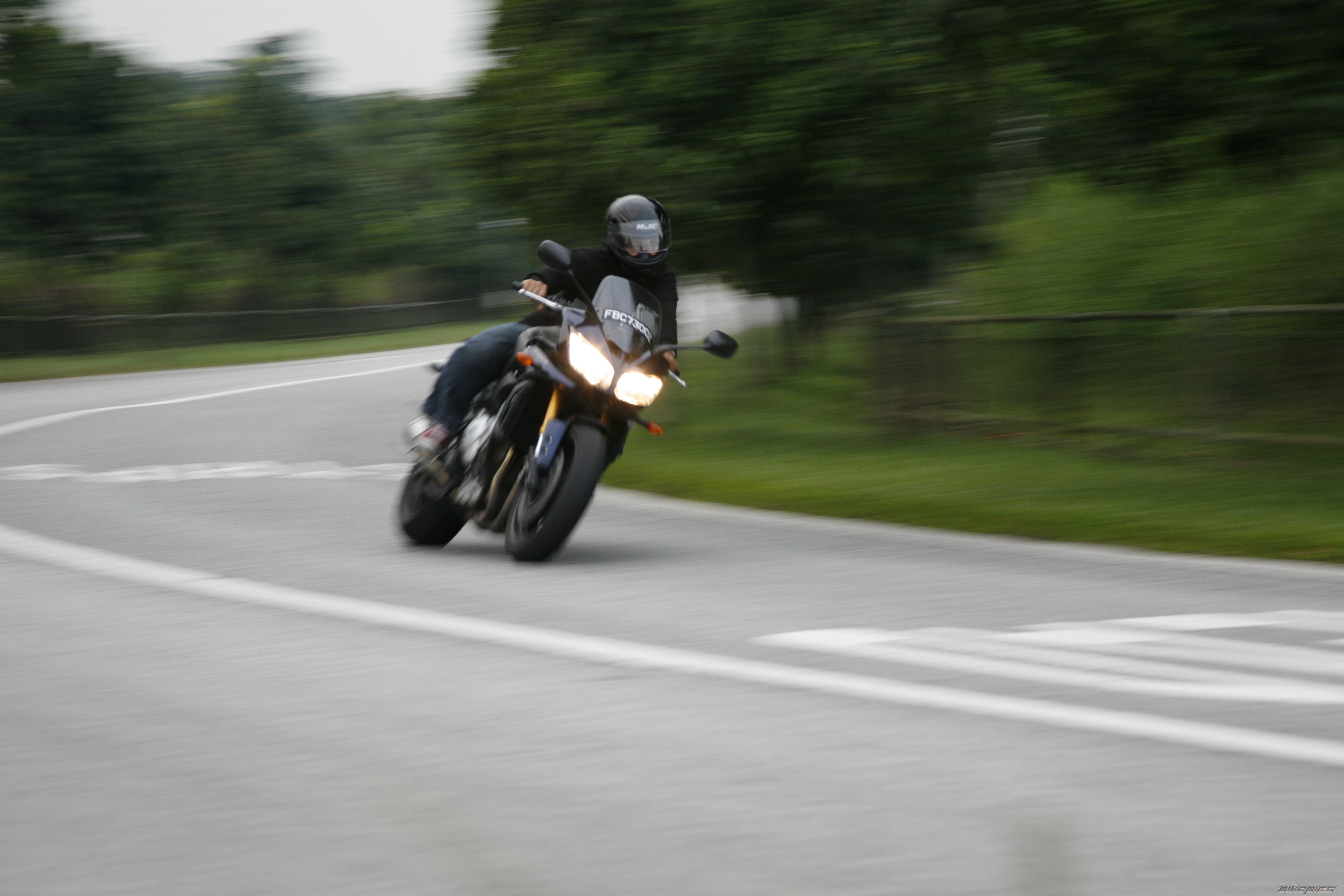 2007 YAMAHA FZ 1 | Picture 1485622 motorcycle photo