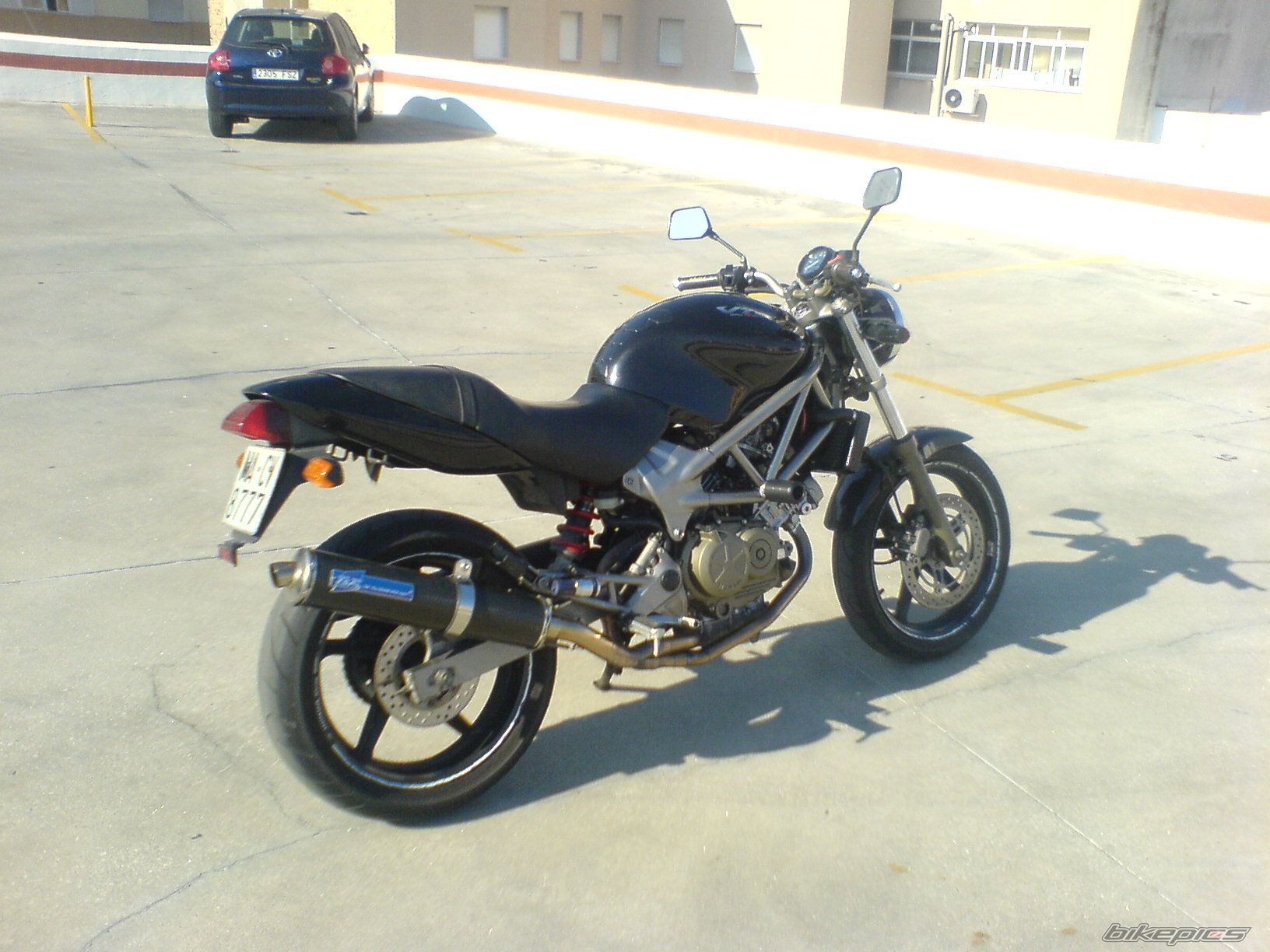 1999 HONDA VTR 250 | Picture 1487040 motorcycle photo