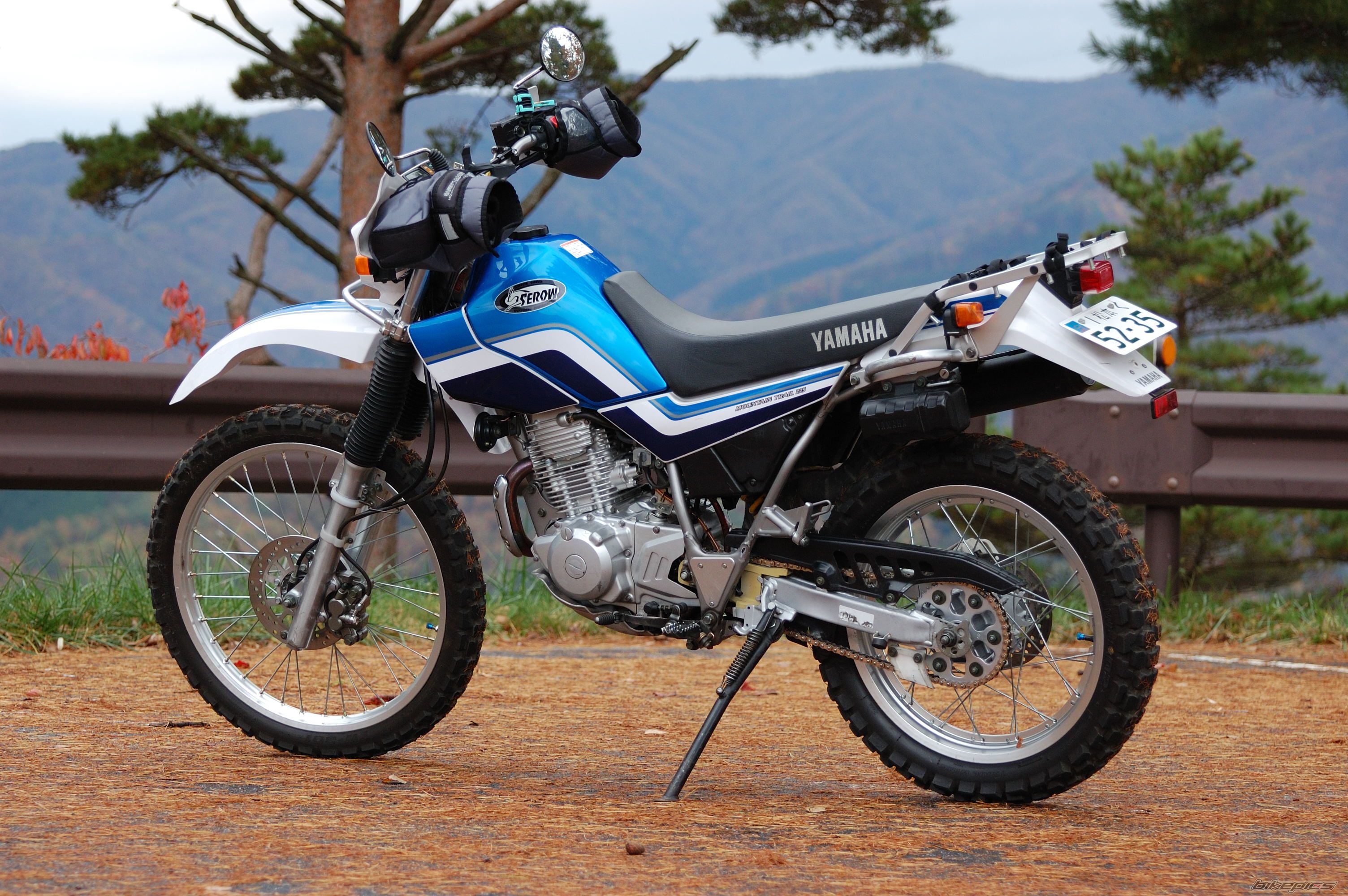 2004 YAMAHA XT 225 | Picture 1490886 motorcycle photo