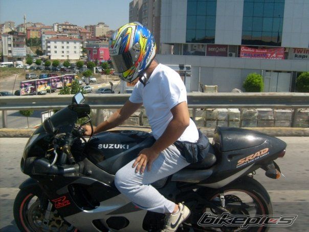 1998 SUZUKI GSX R 750 | Picture 1491060 motorcycle photo