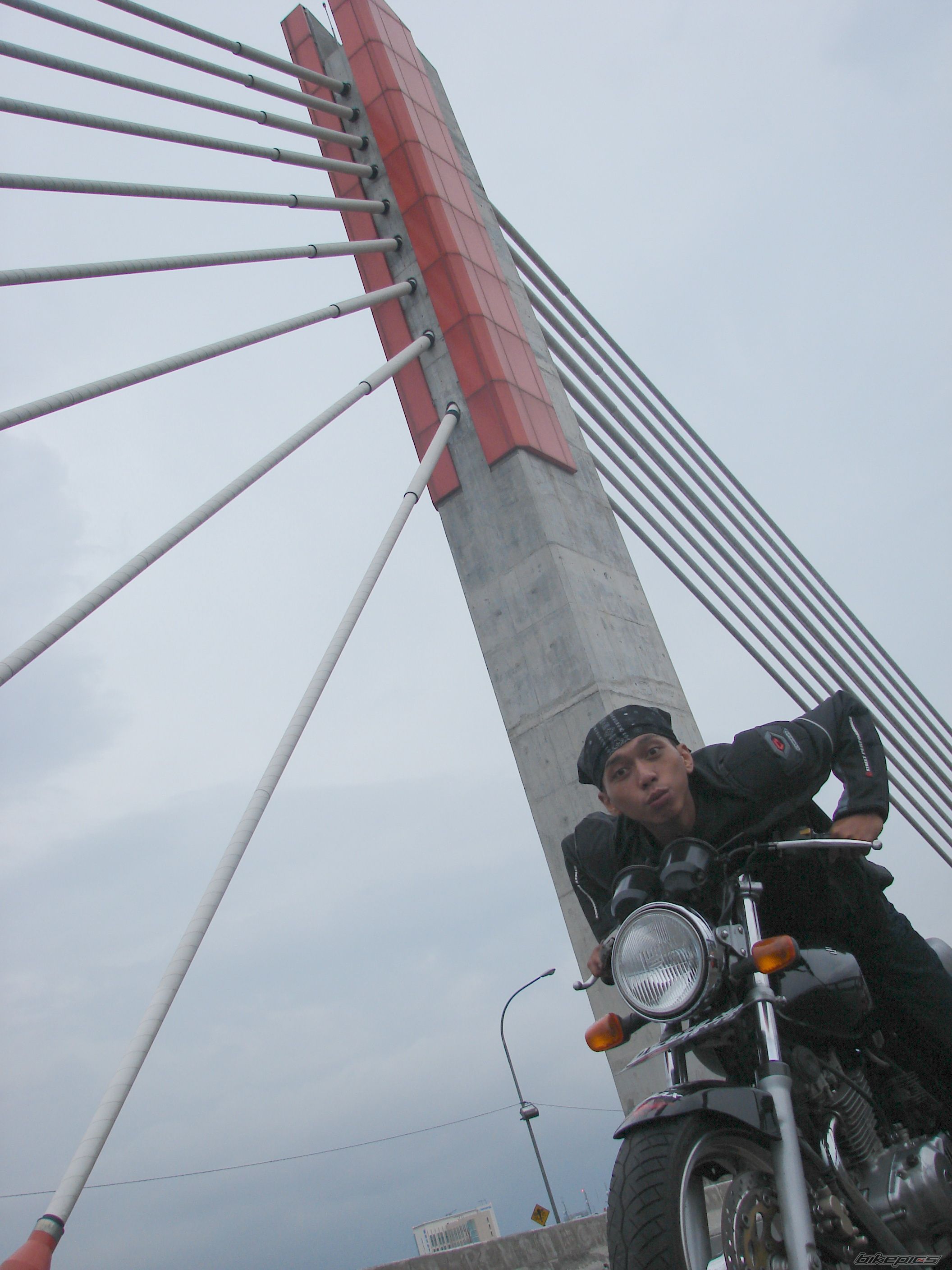 2005 SUZUKI GS 250 | Picture 1491475 motorcycle photo