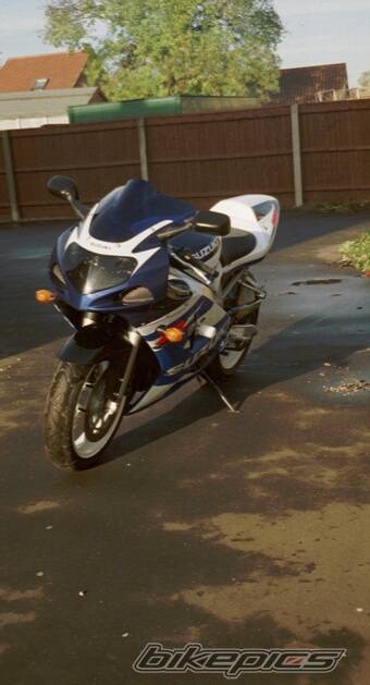 2001 SUZUKI GSX R 600 | Picture 14918 motorcycle photo