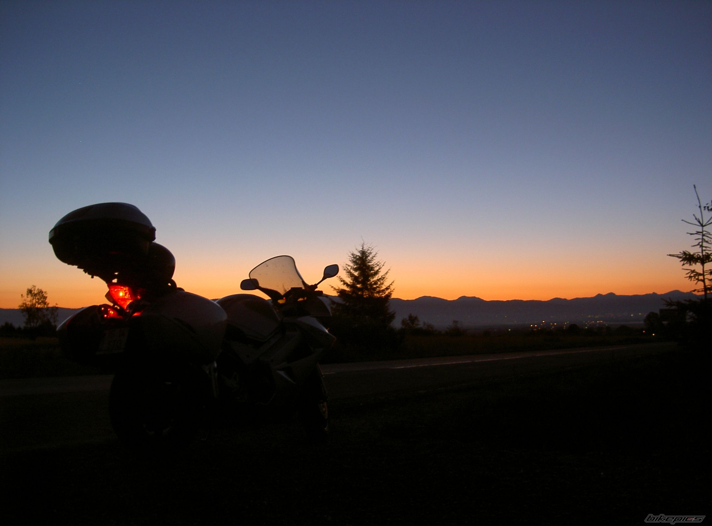 2002 HONDA VFR 800 | Picture 1493913 motorcycle photo