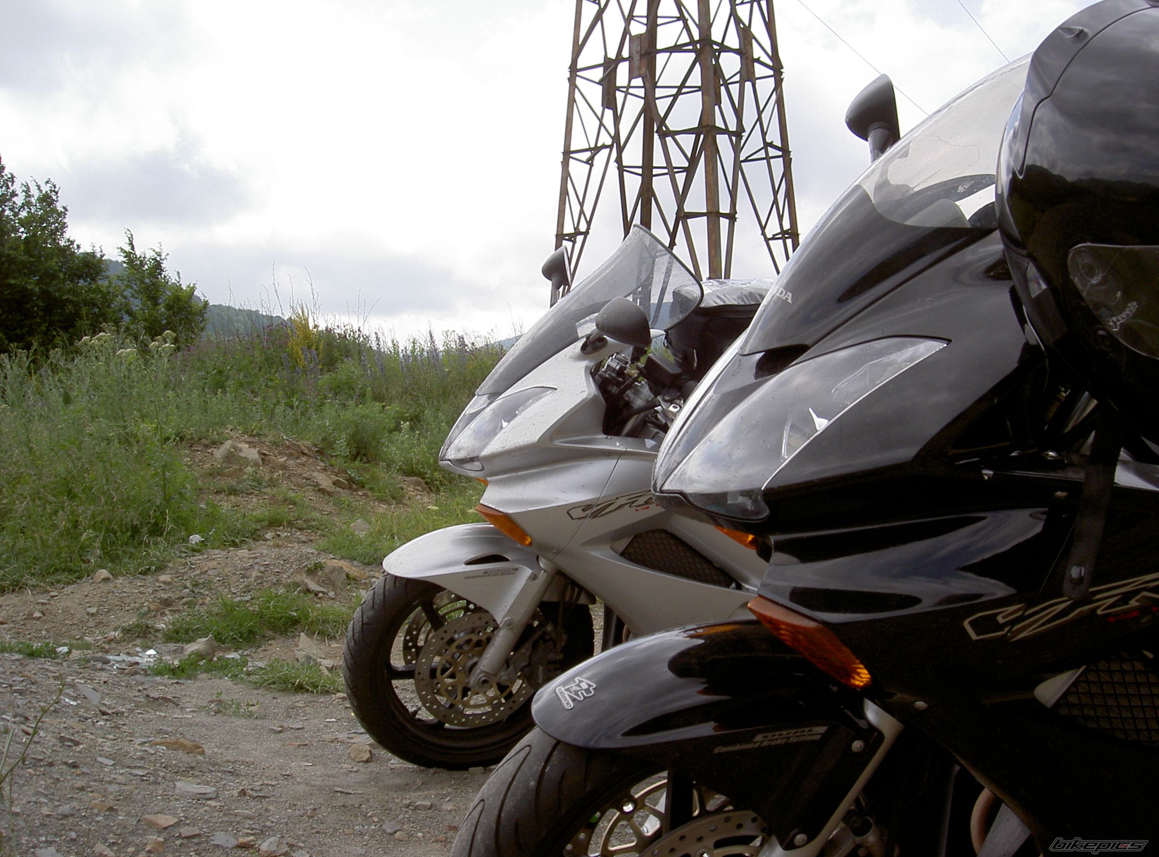 2002 HONDA VFR 800 | Picture 1493915 motorcycle photo