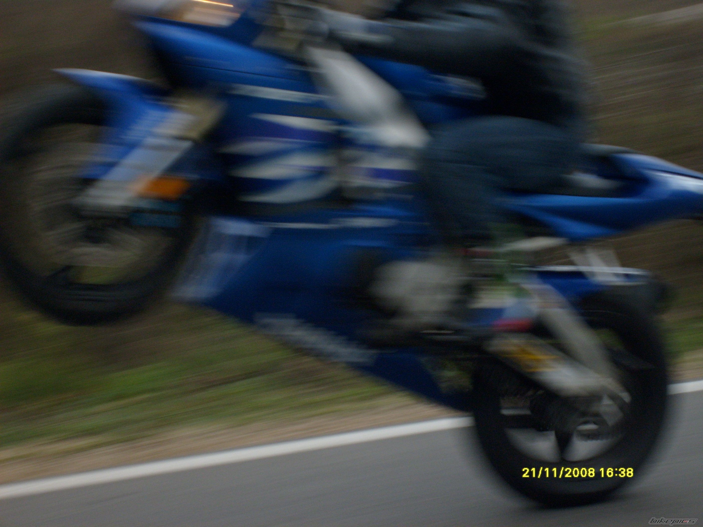 2000 YAMAHA YZF R1 | Picture 1494895 motorcycle photo