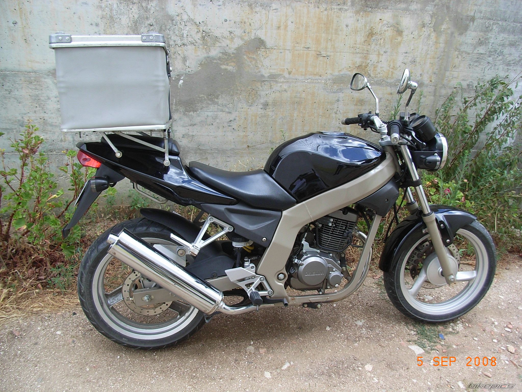 2004 DAELIM ROADWIN | Picture 1495369 motorcycle photo