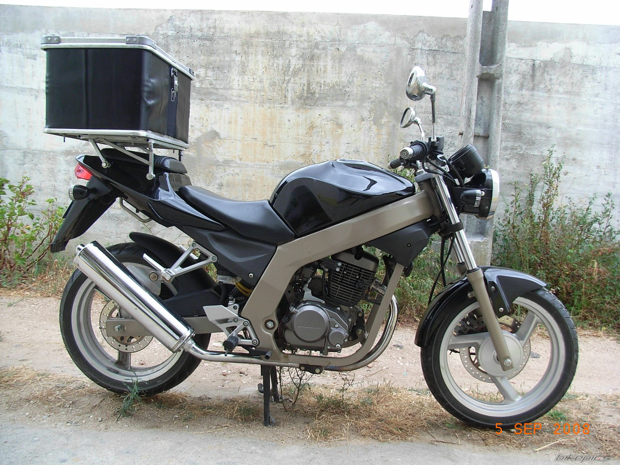 2004 DAELIM ROADWIN | Picture 1495371 motorcycle photo