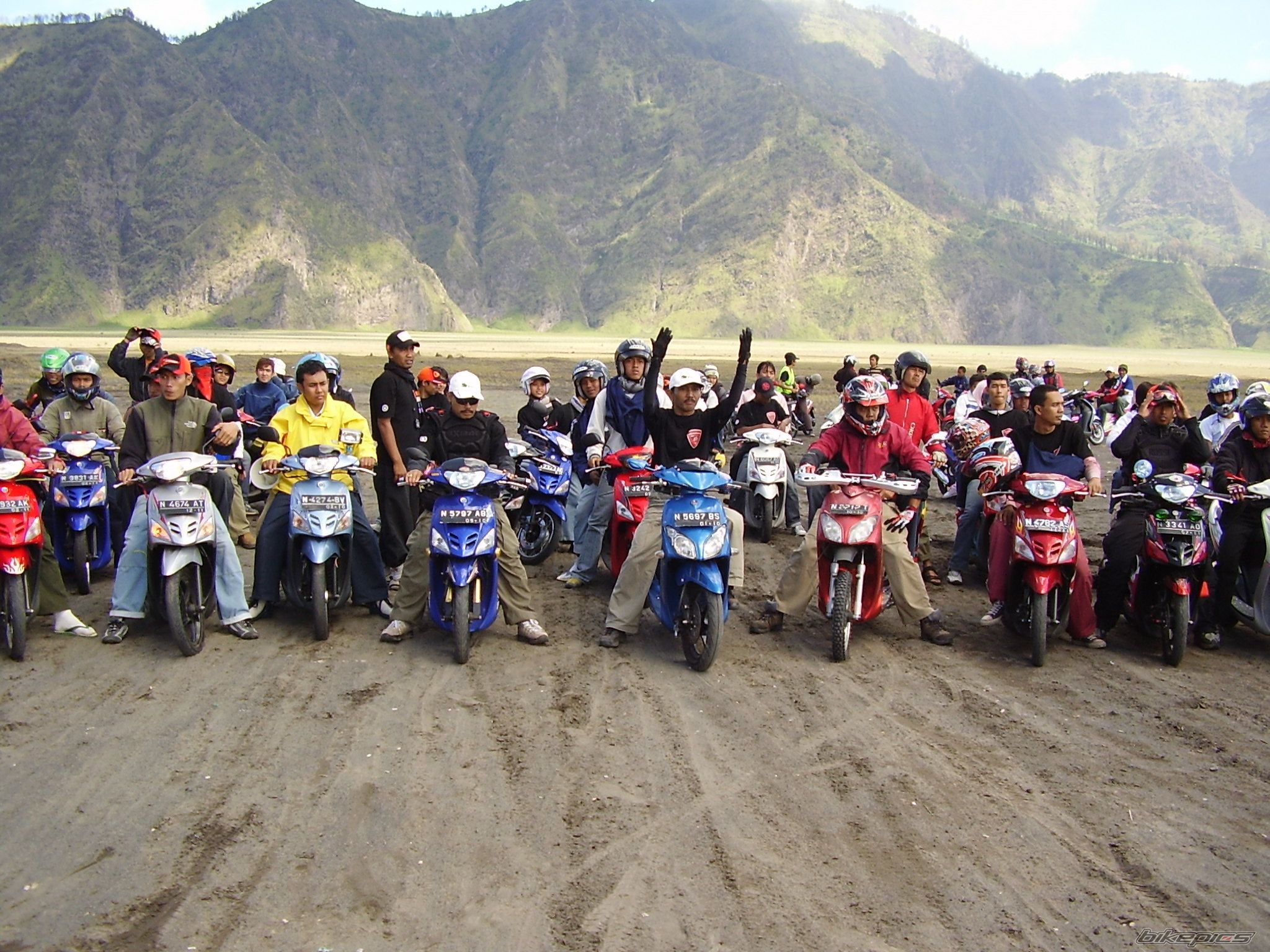 2003 YAMAHA MIO | Picture 1497154 motorcycle photo