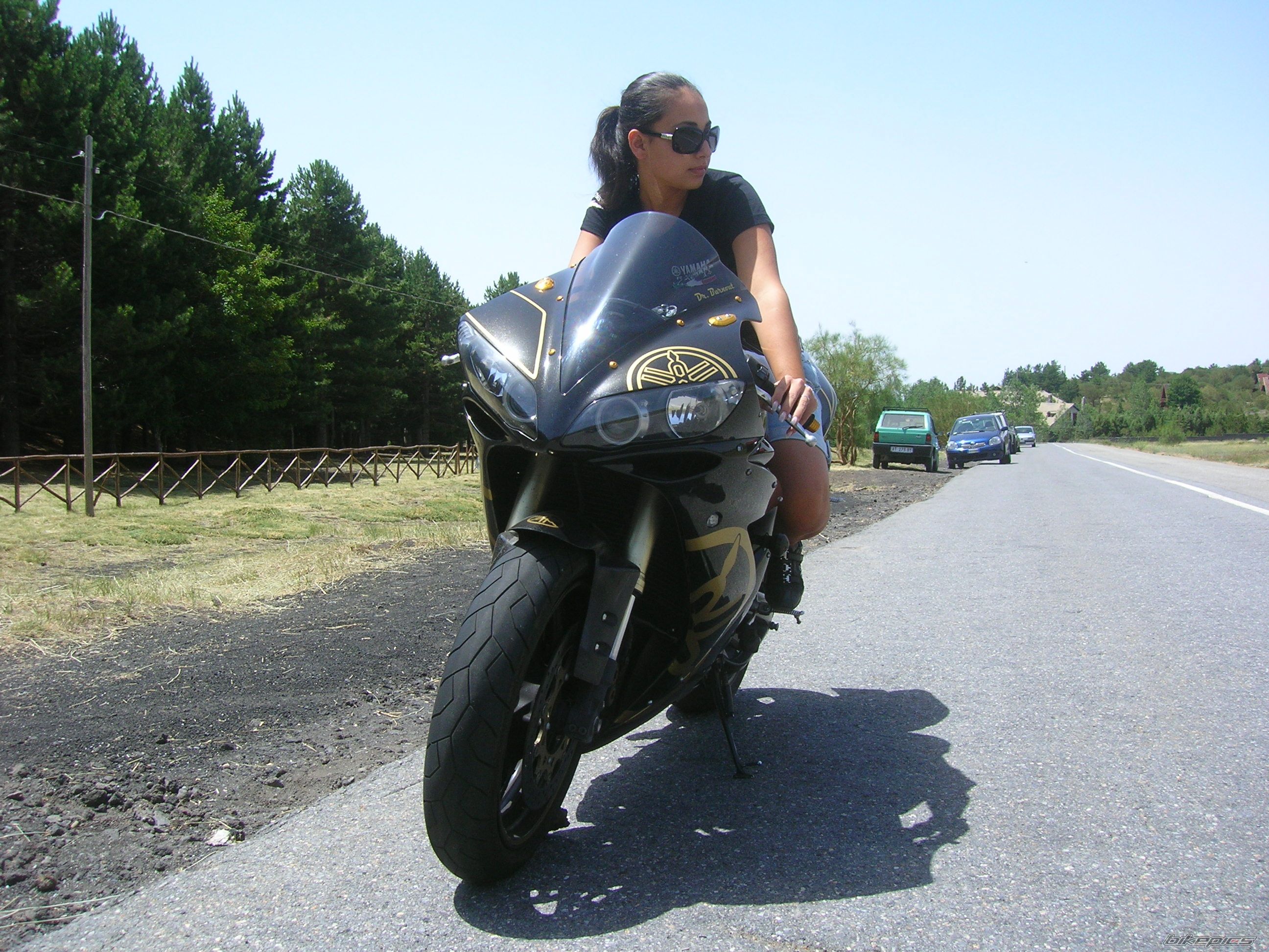 2009 YAMAHA YZF R1 | Picture 1497369 motorcycle photo