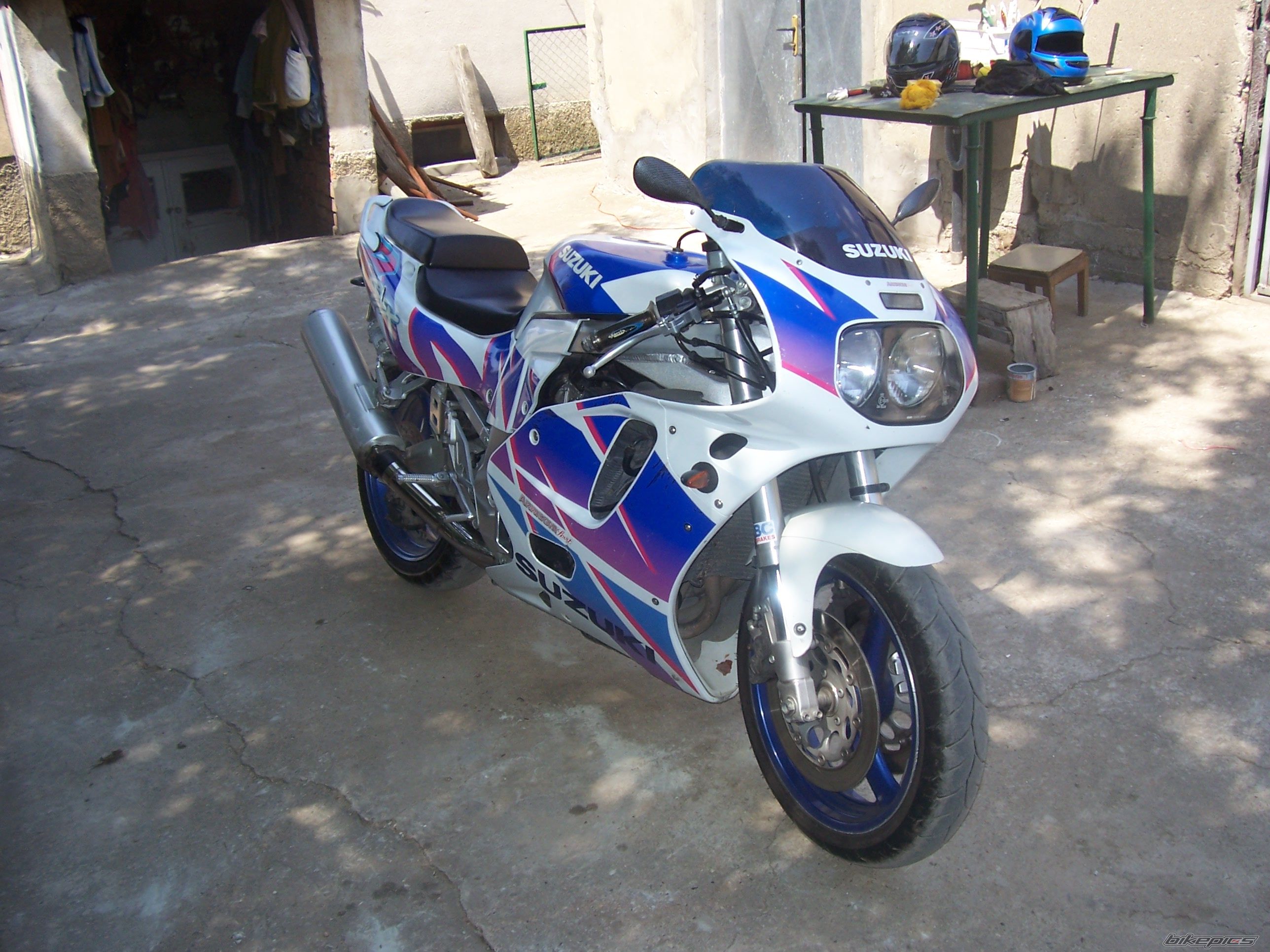 1994 SUZUKI GSX R 750 | Picture 1498613 motorcycle photo