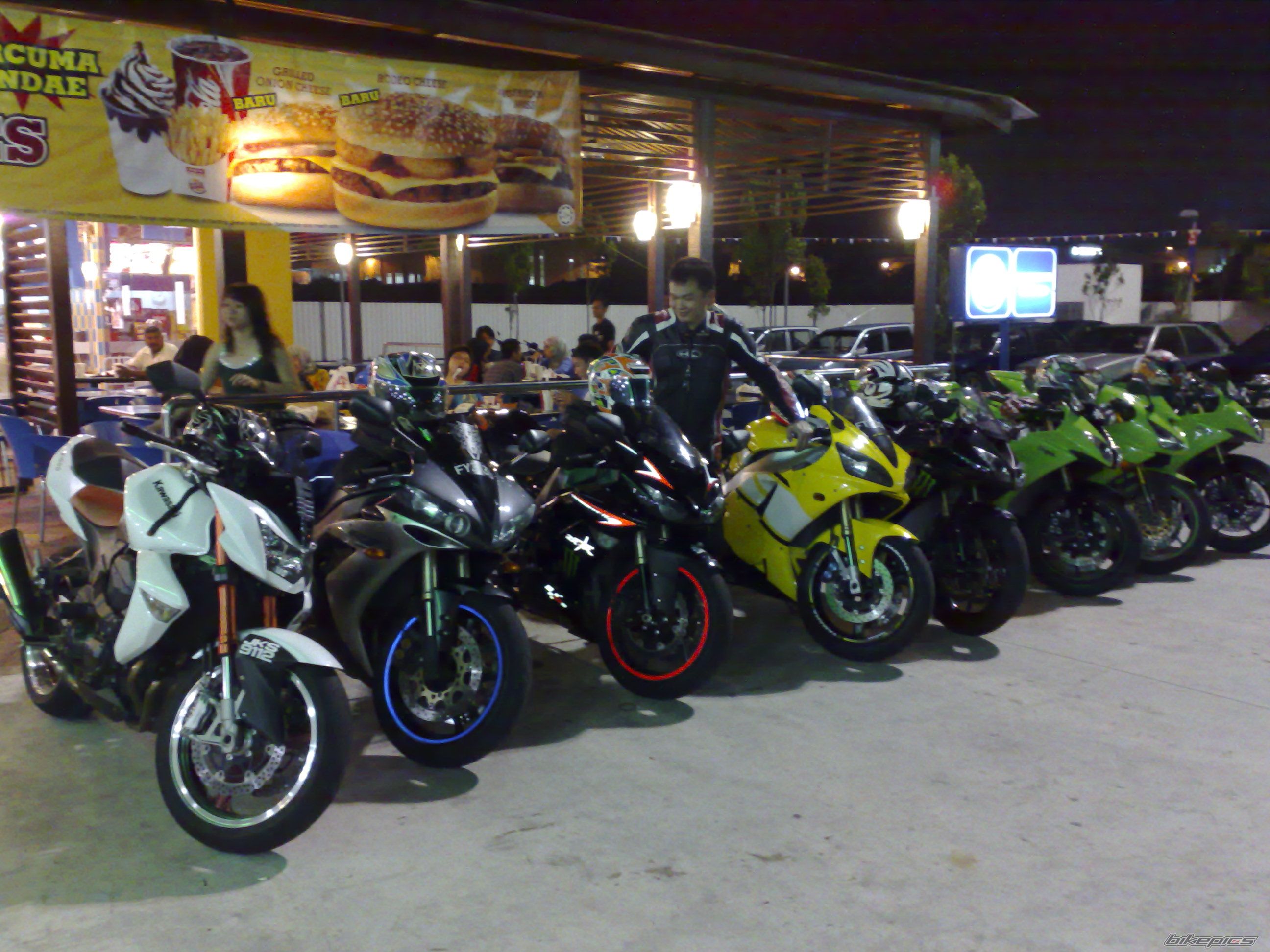 2008 KAWASAKI ZX 10R | Picture 1499767 motorcycle photo