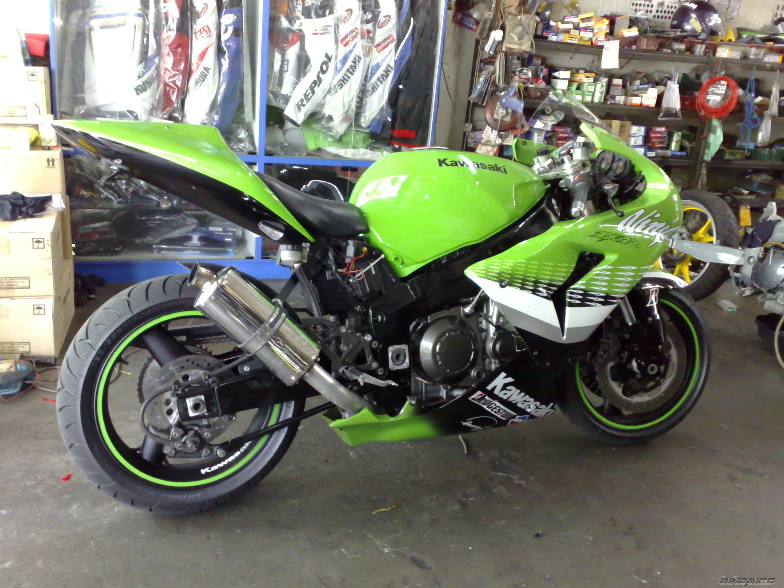 2007 KAWASAKI ZX 7R | Picture 1499810 motorcycle photo
