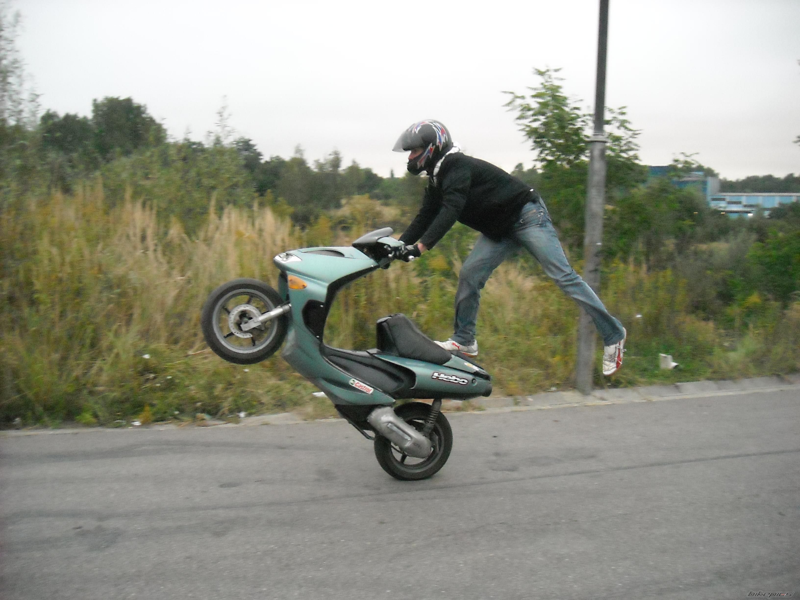 1997 APRILIA SR 50 | Picture 1500583 motorcycle photo