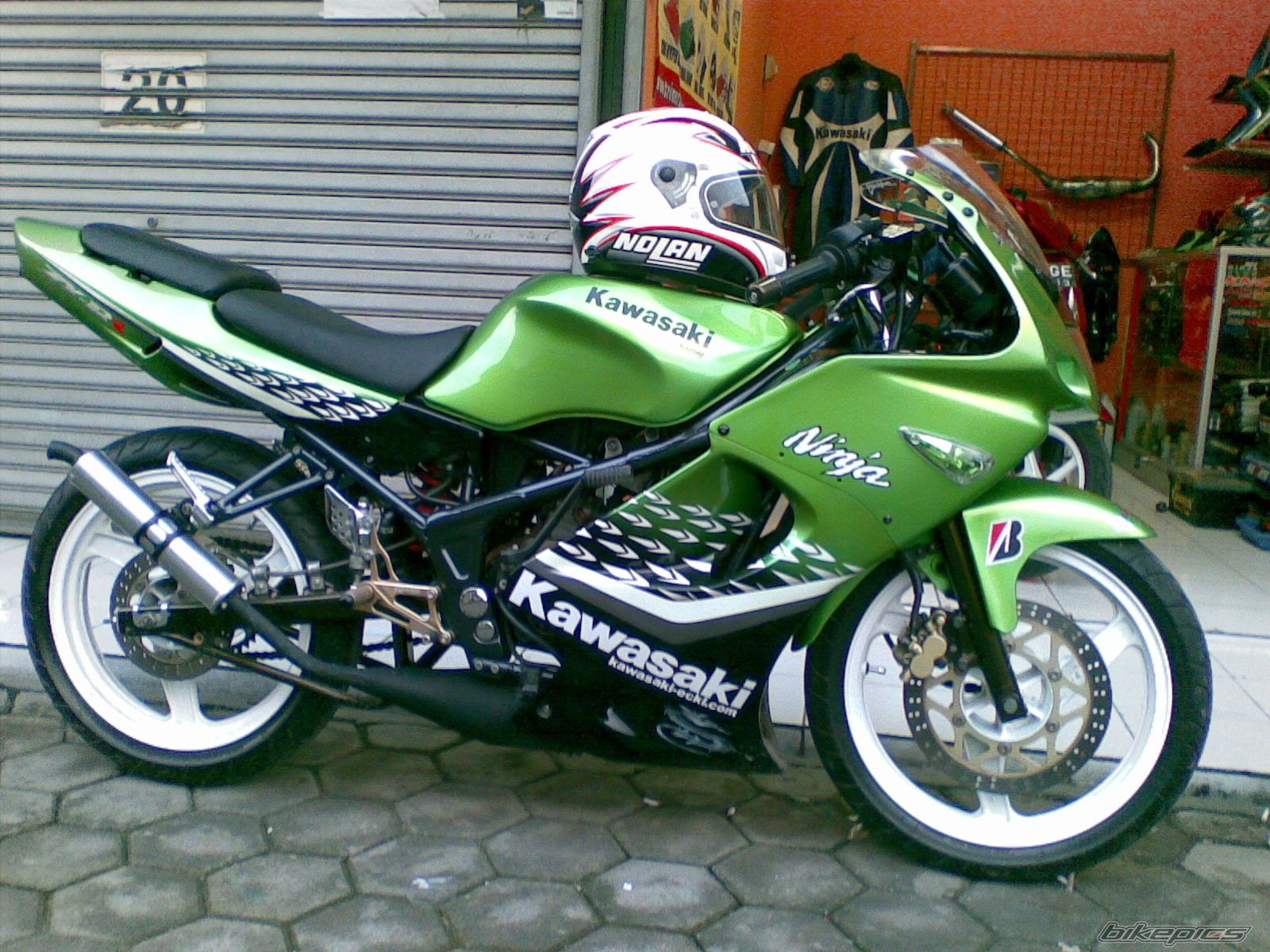 2009 KAWASAKI KR 150 | Picture 1501757 motorcycle photo