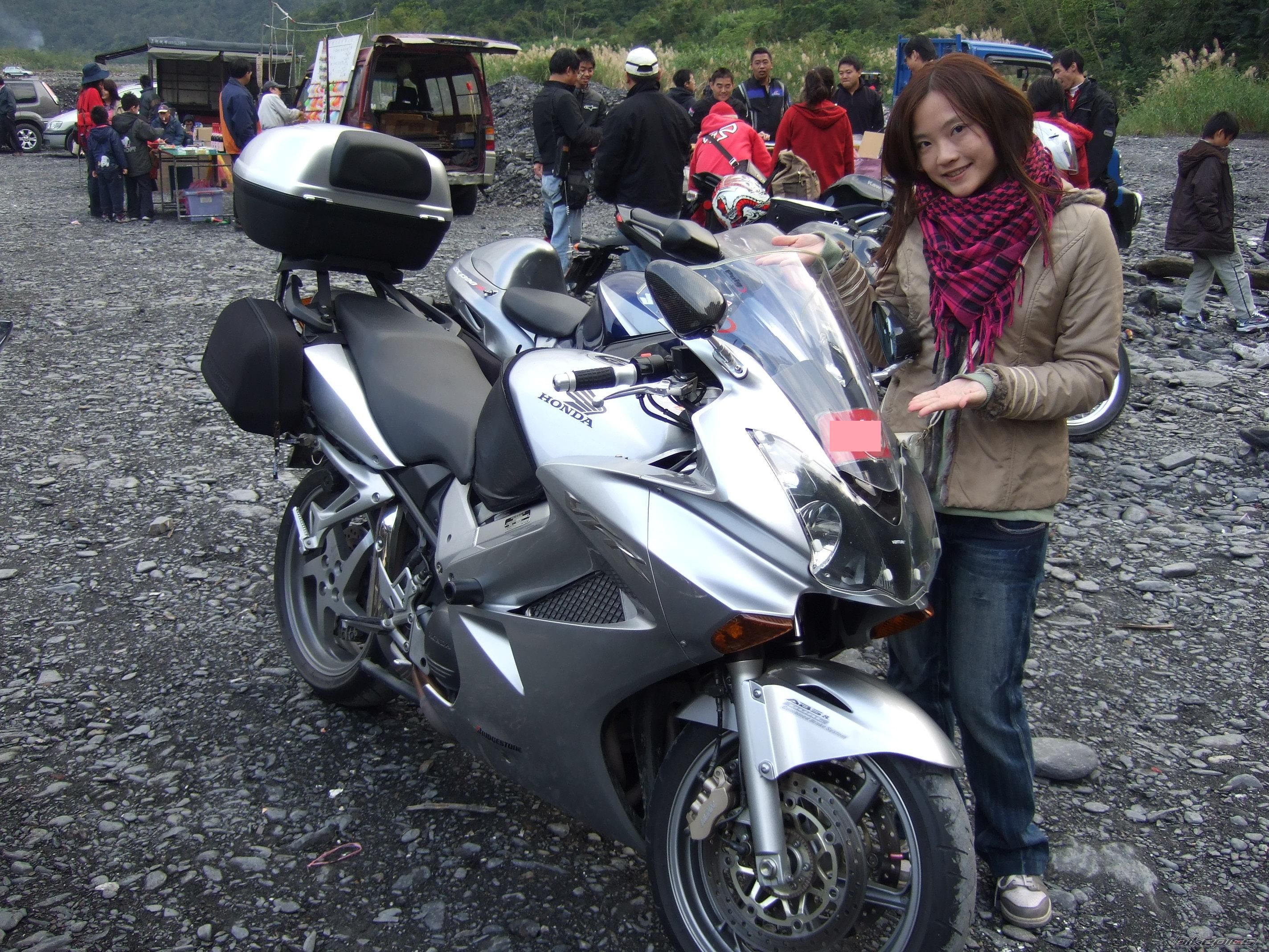 2005 HONDA VFR 800 | Picture 1503314 motorcycle photo