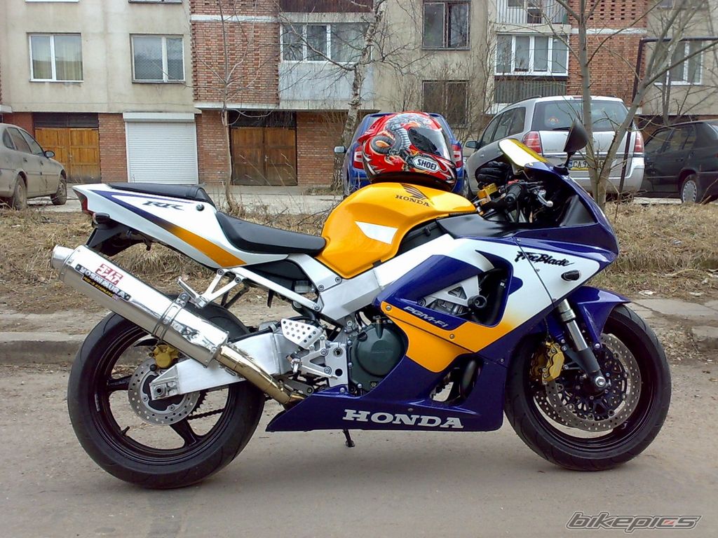 2000 HONDA CBR 900 | Picture 1503377 motorcycle photo