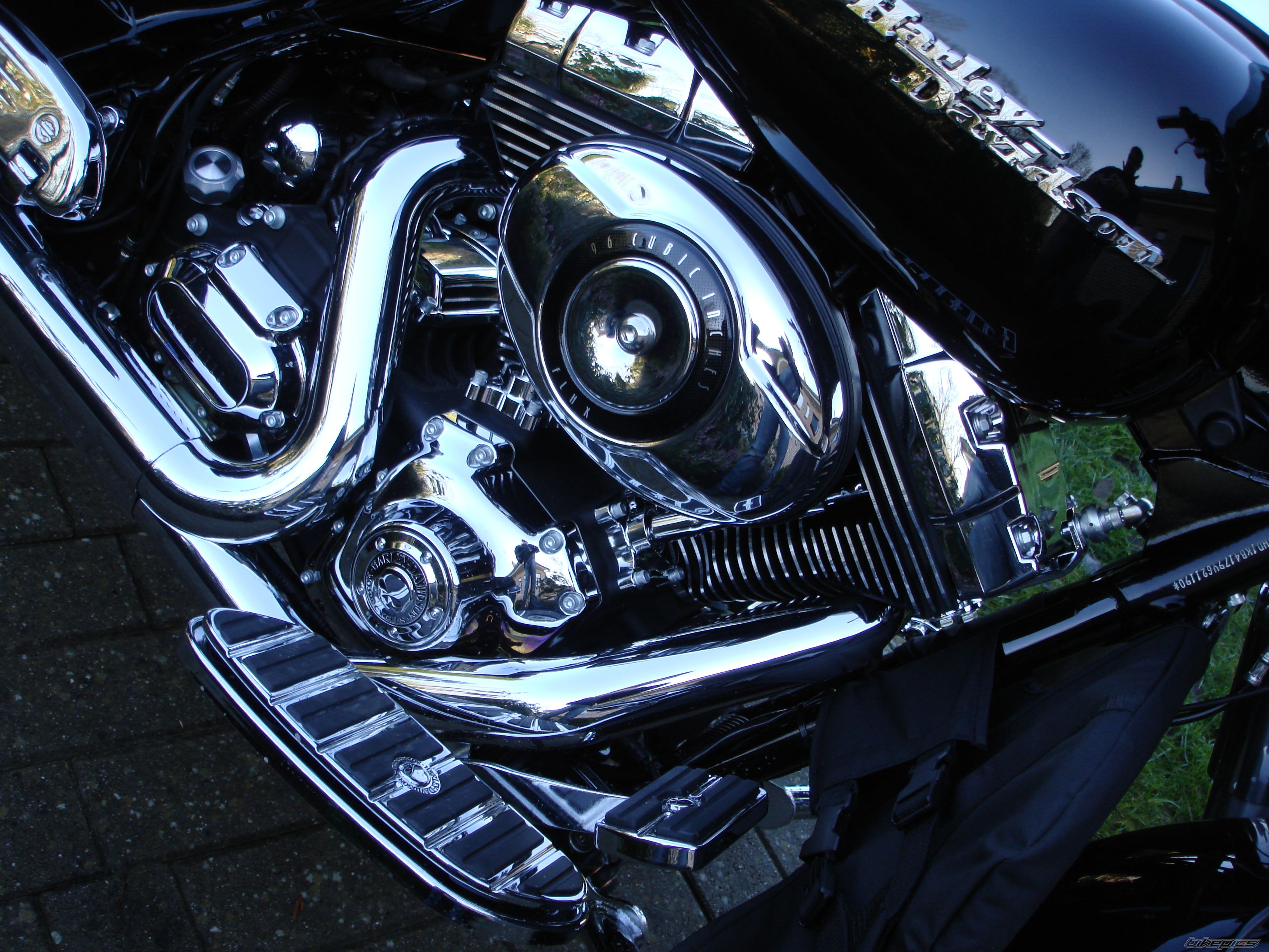 2009 HARLEY DAVIDSON FLHX | Picture 1503598 motorcycle photo
