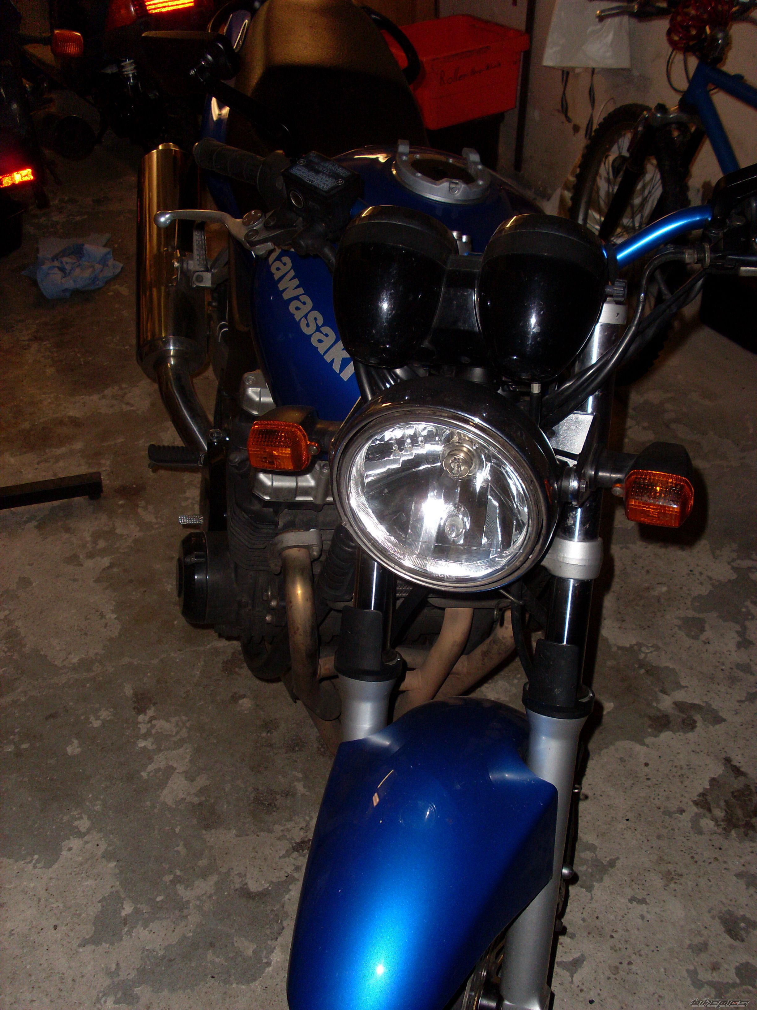 2000 KAWASAKI ZR 7 | Picture 1505293 motorcycle photo