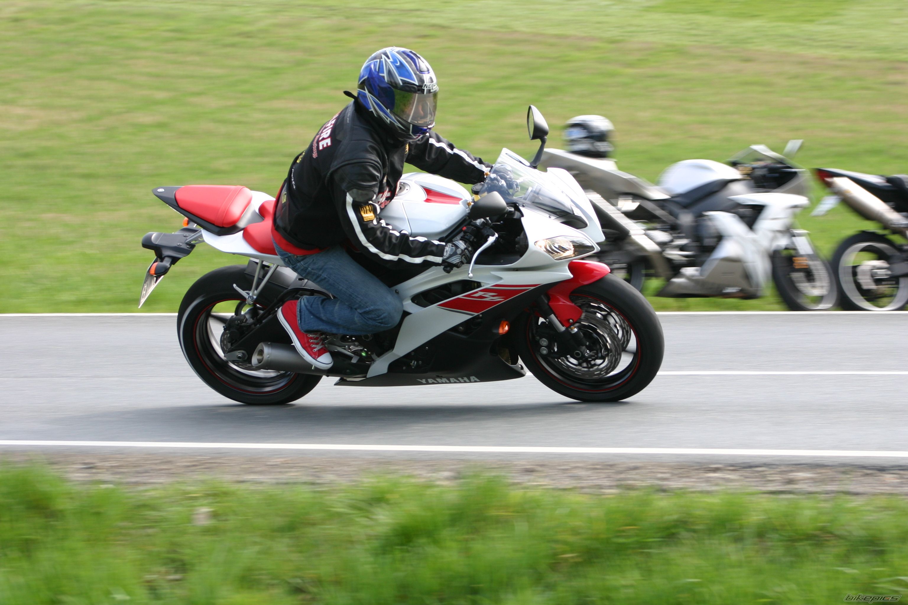 2008 YAMAHA YZF R6 | Picture 1506429 motorcycle photo