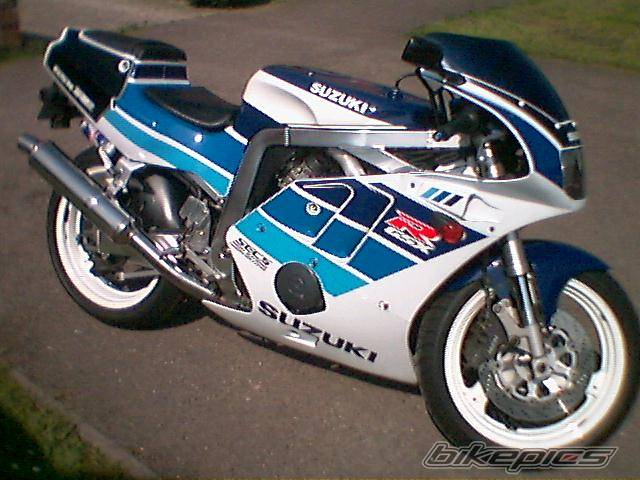 1990 SUZUKI GSX R 400 | Picture 150671 motorcycle photo
