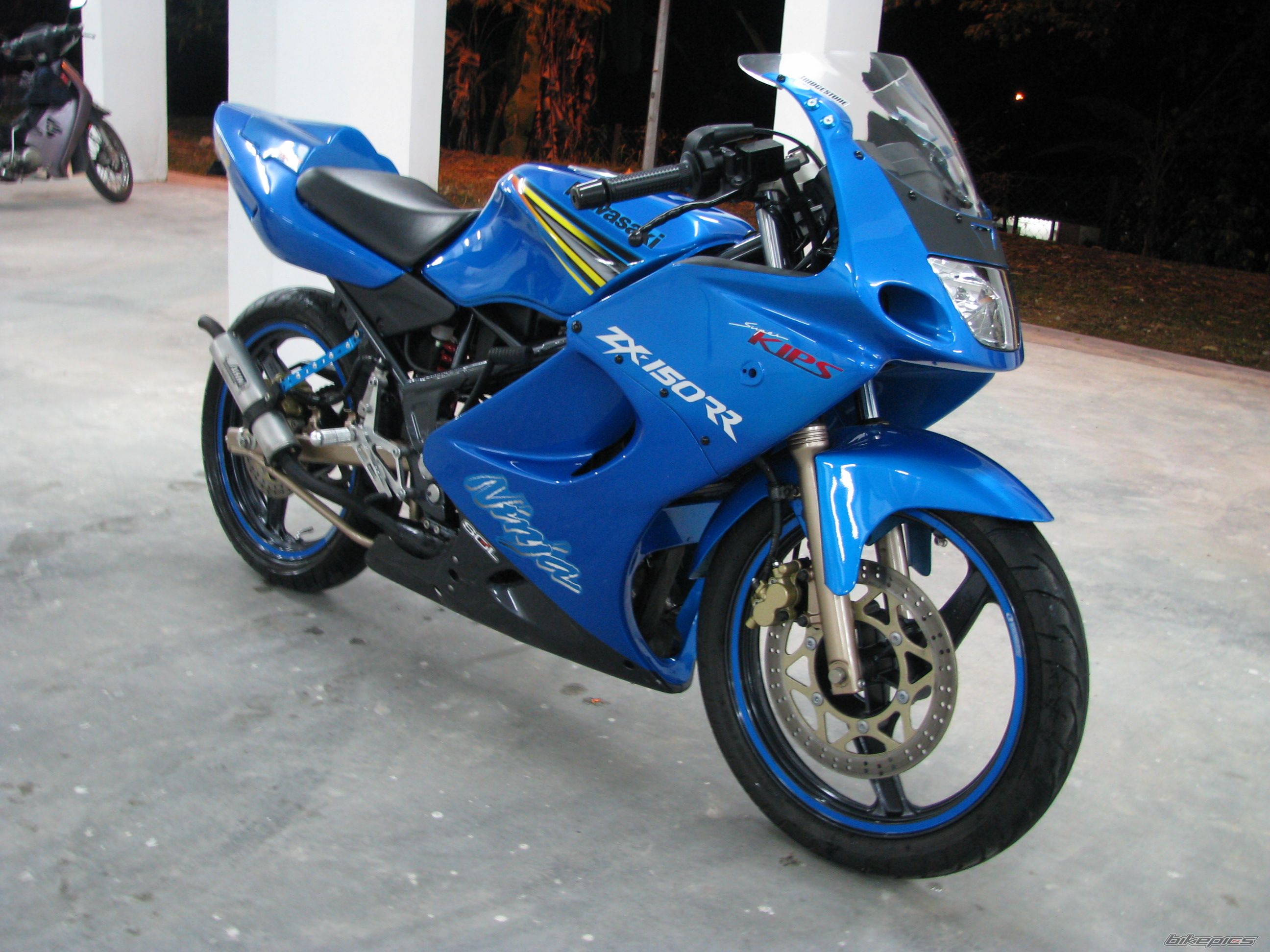 2009 KAWASAKI KR 150 | Picture 1507325 motorcycle photo