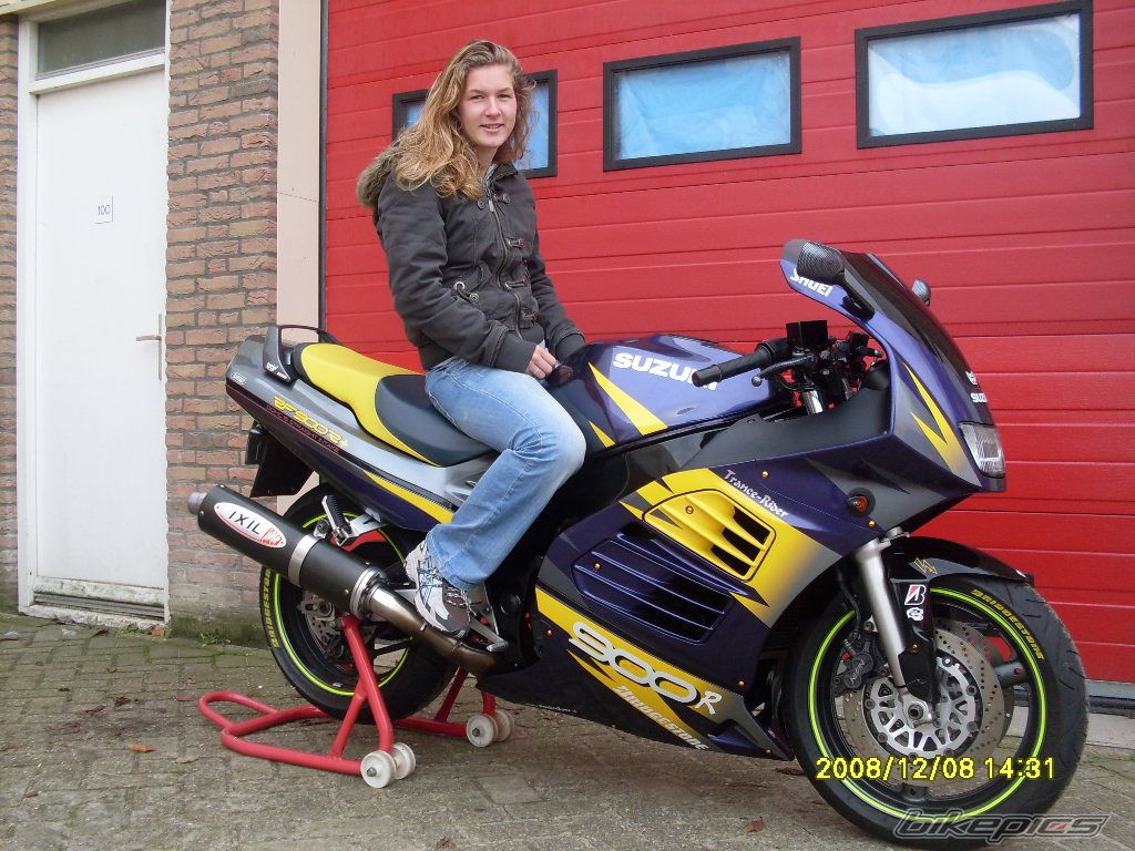1994 SUZUKI RF 900 | Picture 1509219 motorcycle photo