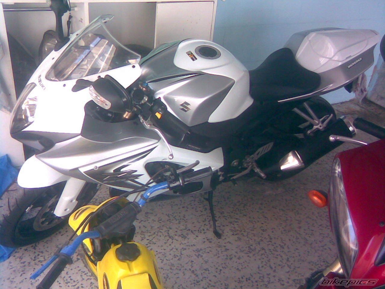 2005 YAMAHA YZF R1 | Picture 1509229 motorcycle photo