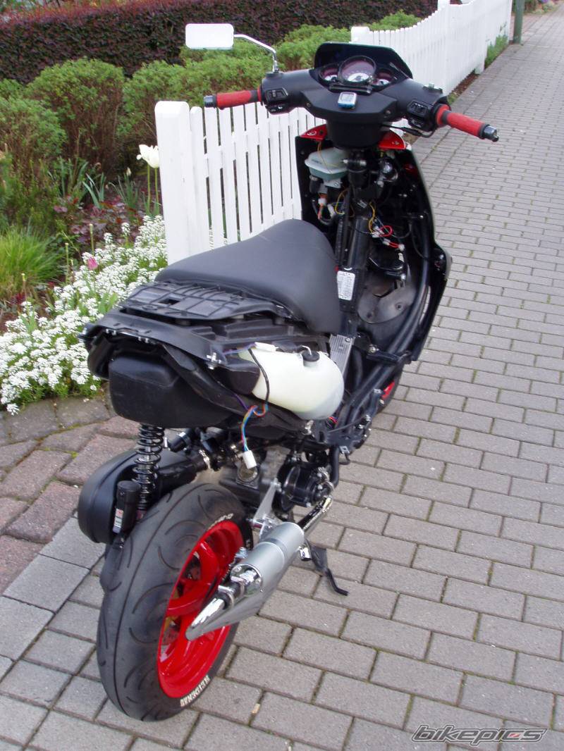 2001 APRILIA SR 50 | Picture 151076 motorcycle photo
