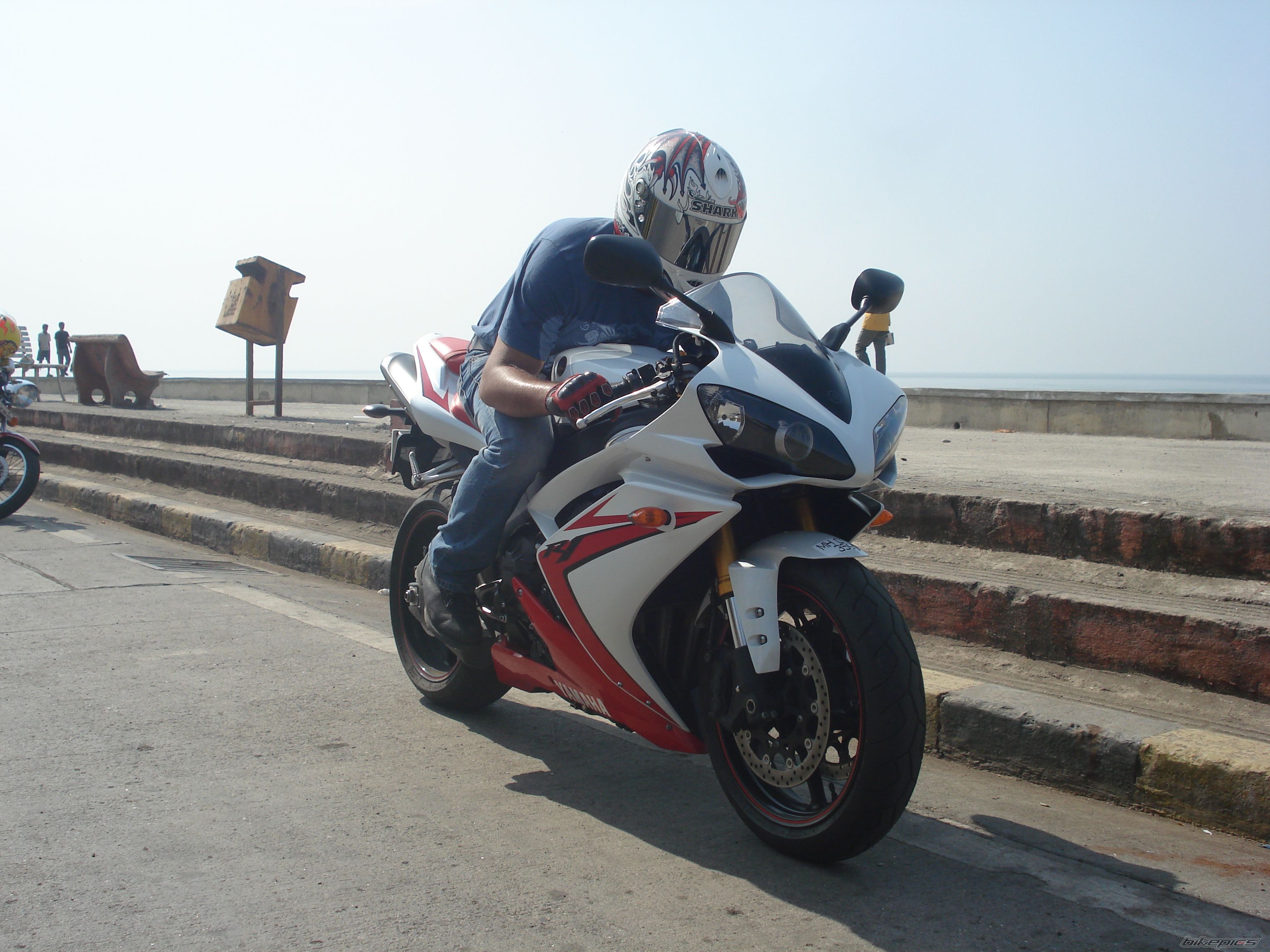 2007 YAMAHA YZF R1 | Picture 1512377 motorcycle photo