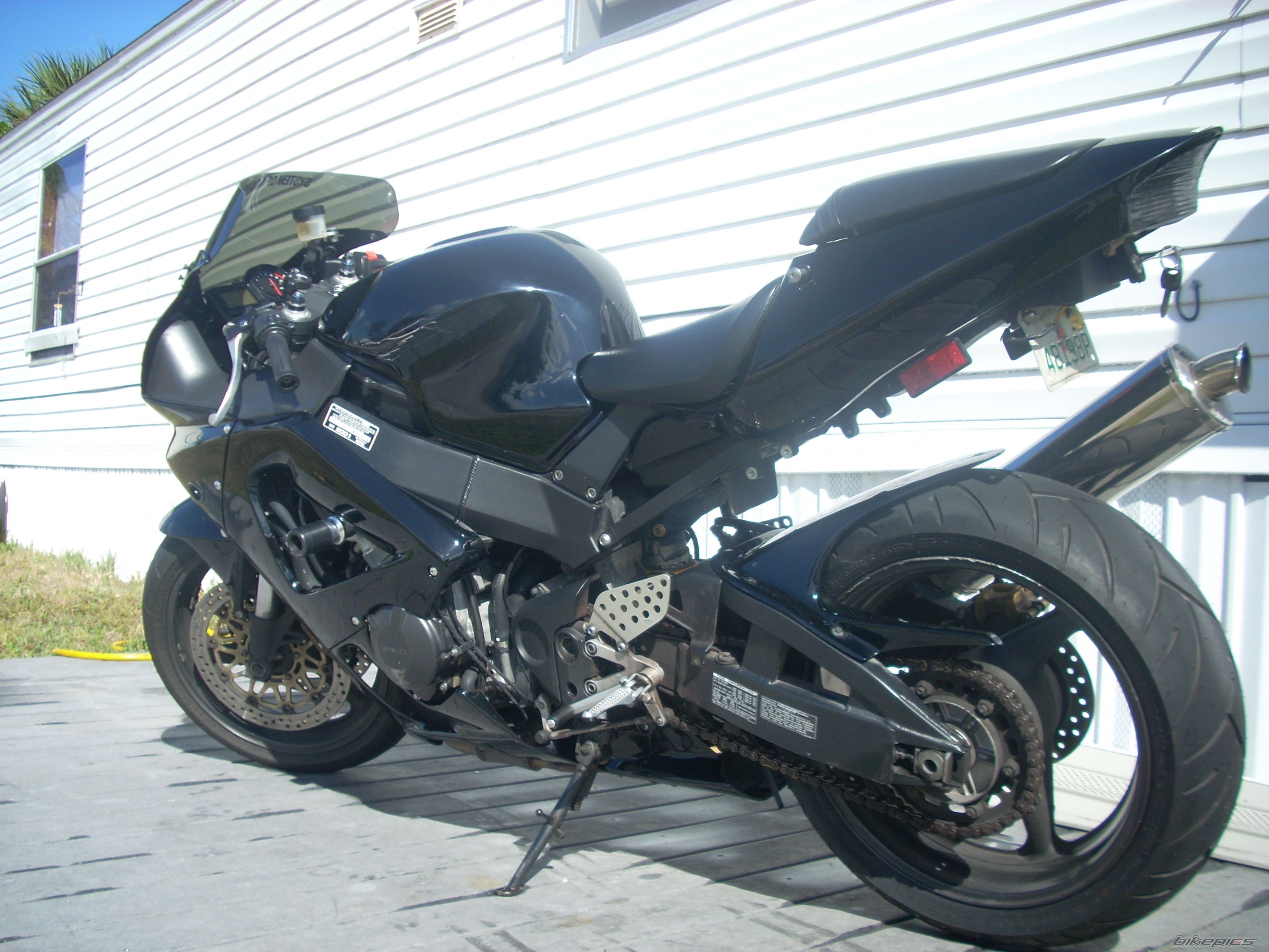 2001 HONDA CBR 900 | Picture 1516393 motorcycle photo