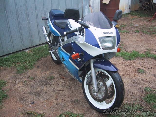 1990 SUZUKI RGV 250 | Picture 151884 motorcycle photo