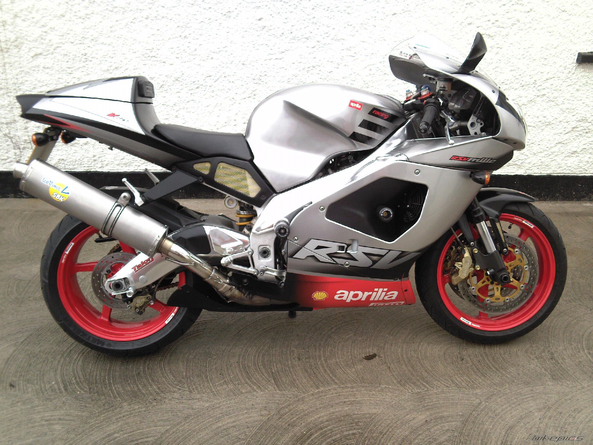 2004 DUCATI 749S | Picture 1519975 motorcycle photo