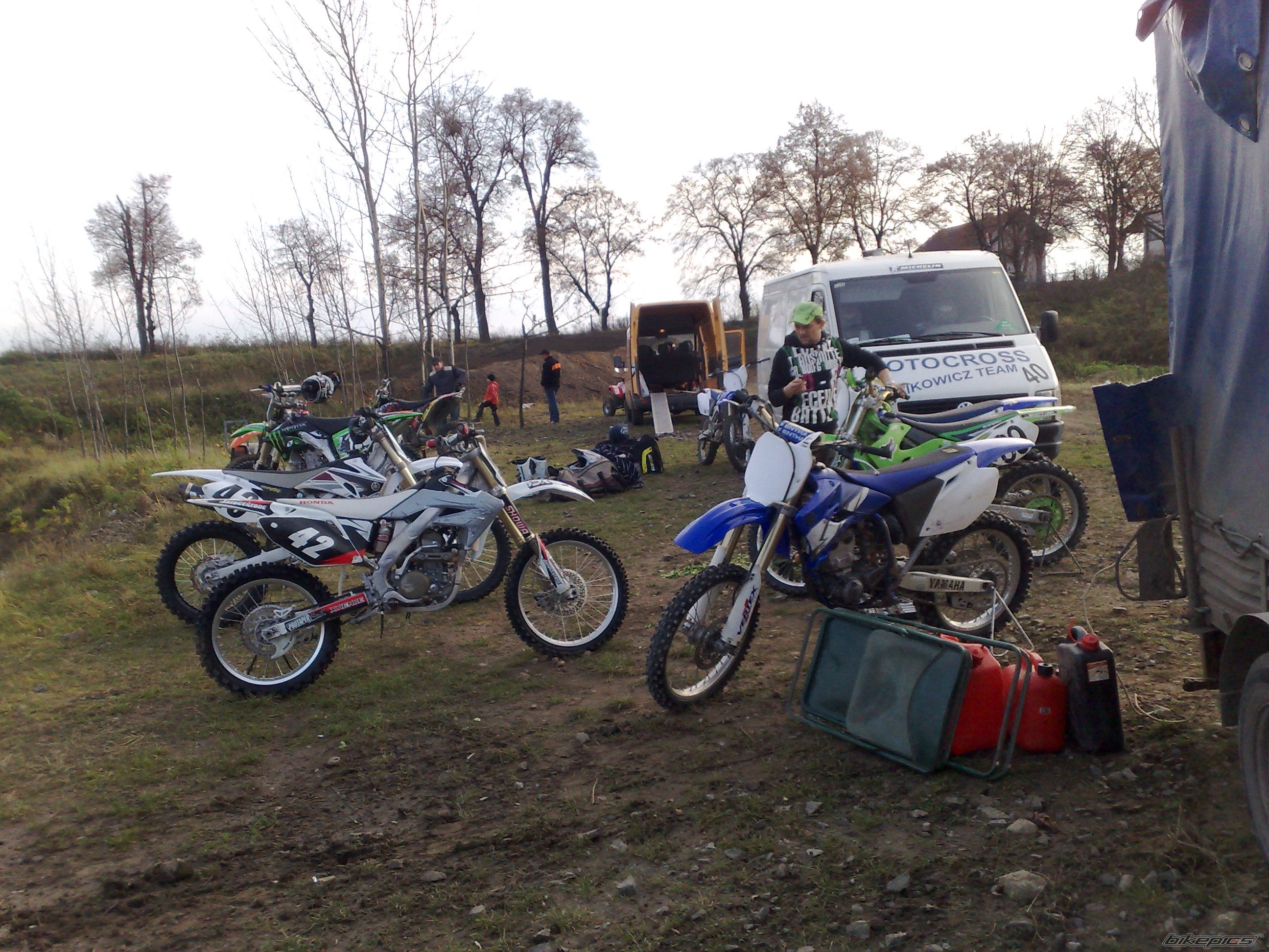2004 YAMAHA YZ 250F | Picture 1520904 motorcycle photo