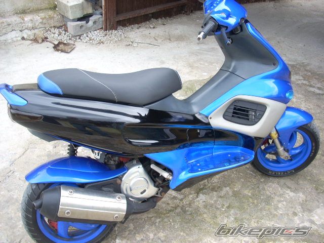 2002 GILERA RUNNER 180 FXR | Picture 1520995 motorcycle photo