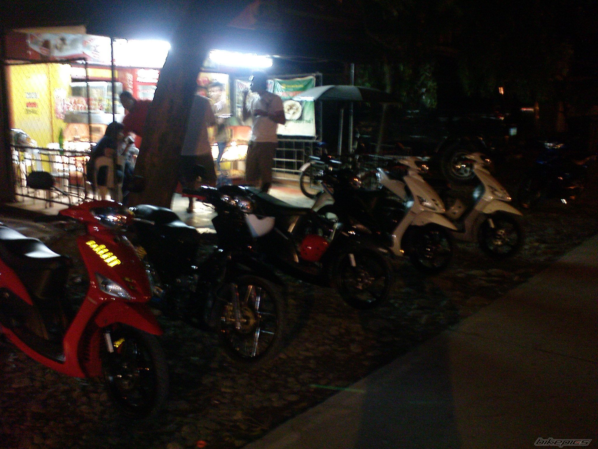 2009 YAMAHA MIO | Picture 1521390 motorcycle photo