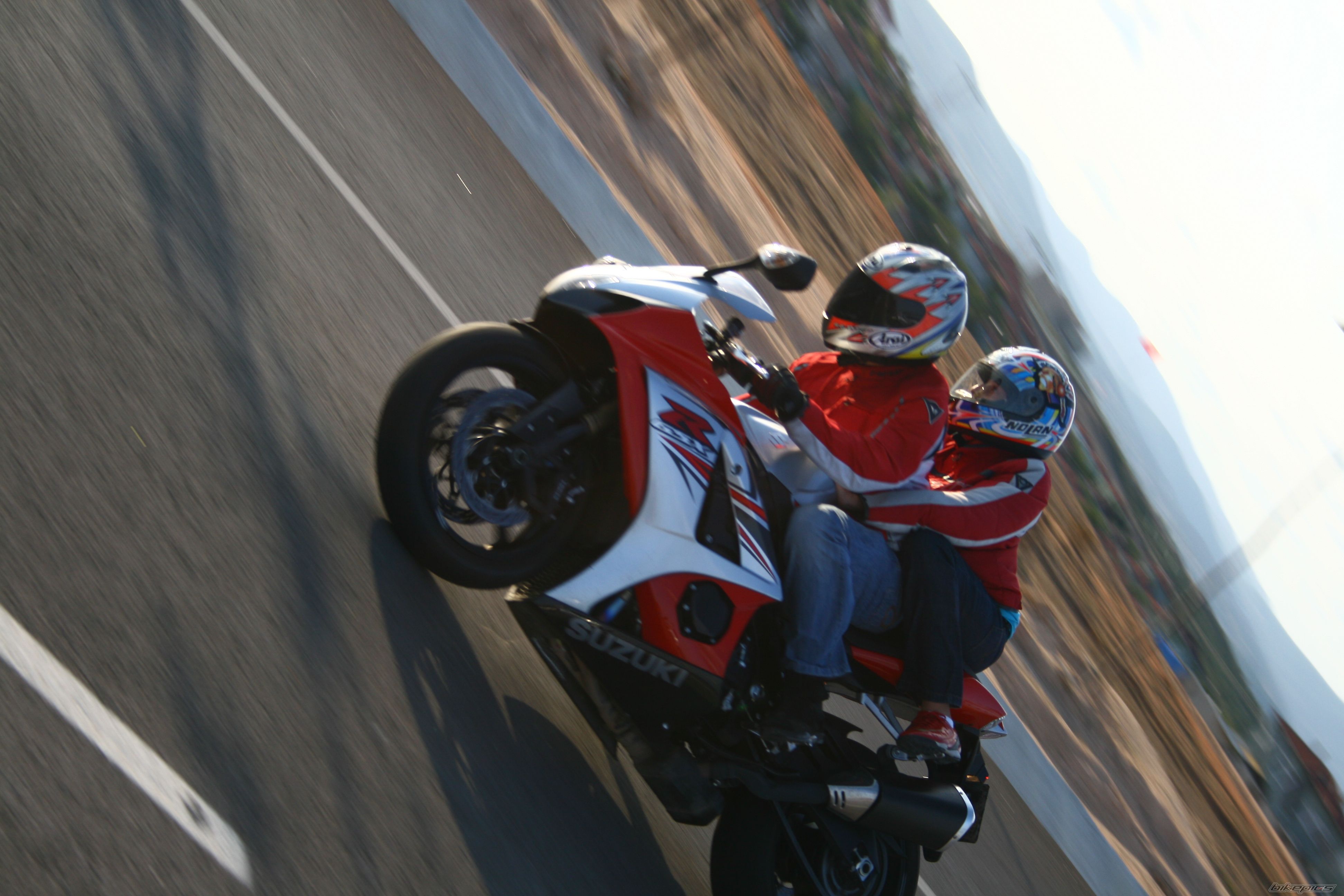 2008 SUZUKI GSX R 1000 | Picture 1522578 motorcycle photo