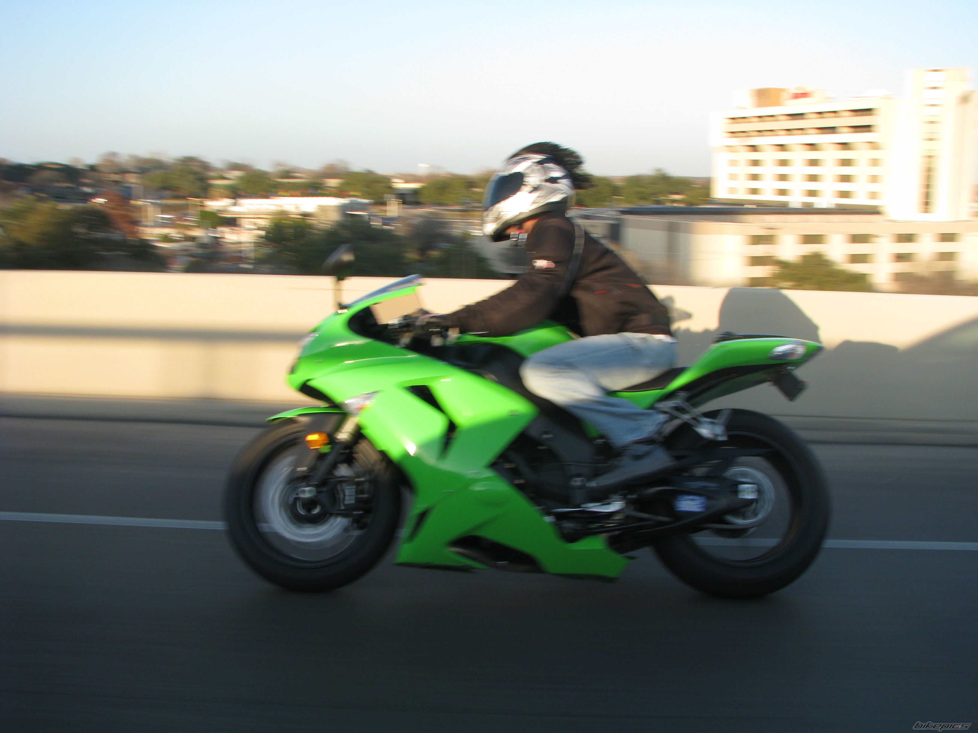 2007 KAWASAKI ZX 10R | Picture 1528229 motorcycle photo
