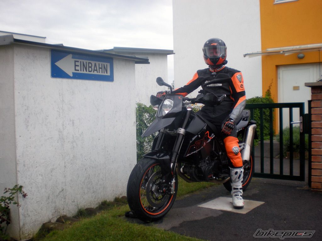 2007 KTM 690 SUPERMOTO | Picture 1534996 motorcycle photo