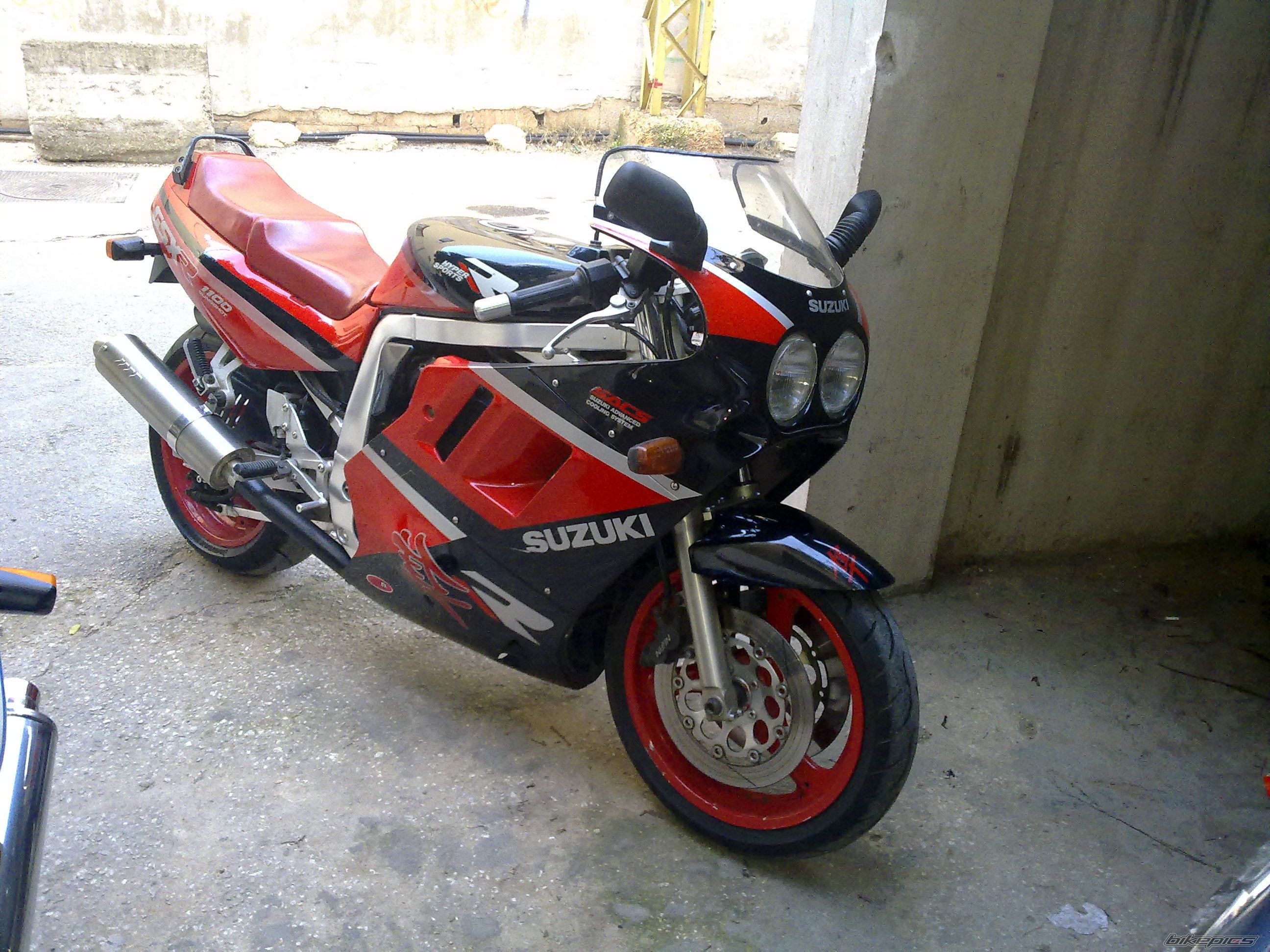 1991 SUZUKI GSX R 1100 | Picture 1535326 motorcycle photo
