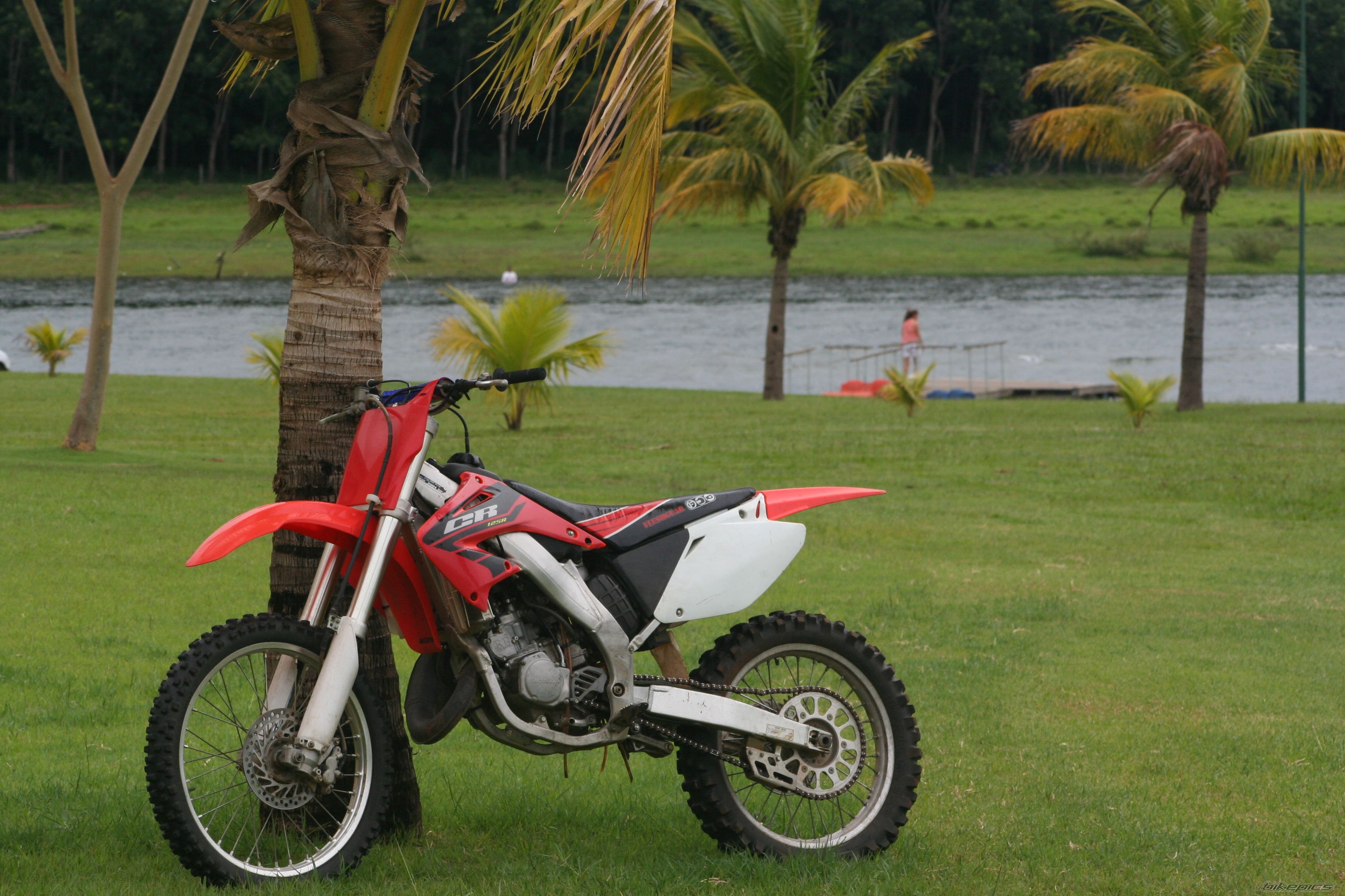 2004 HONDA CR 125 | Picture 1535514 motorcycle photo