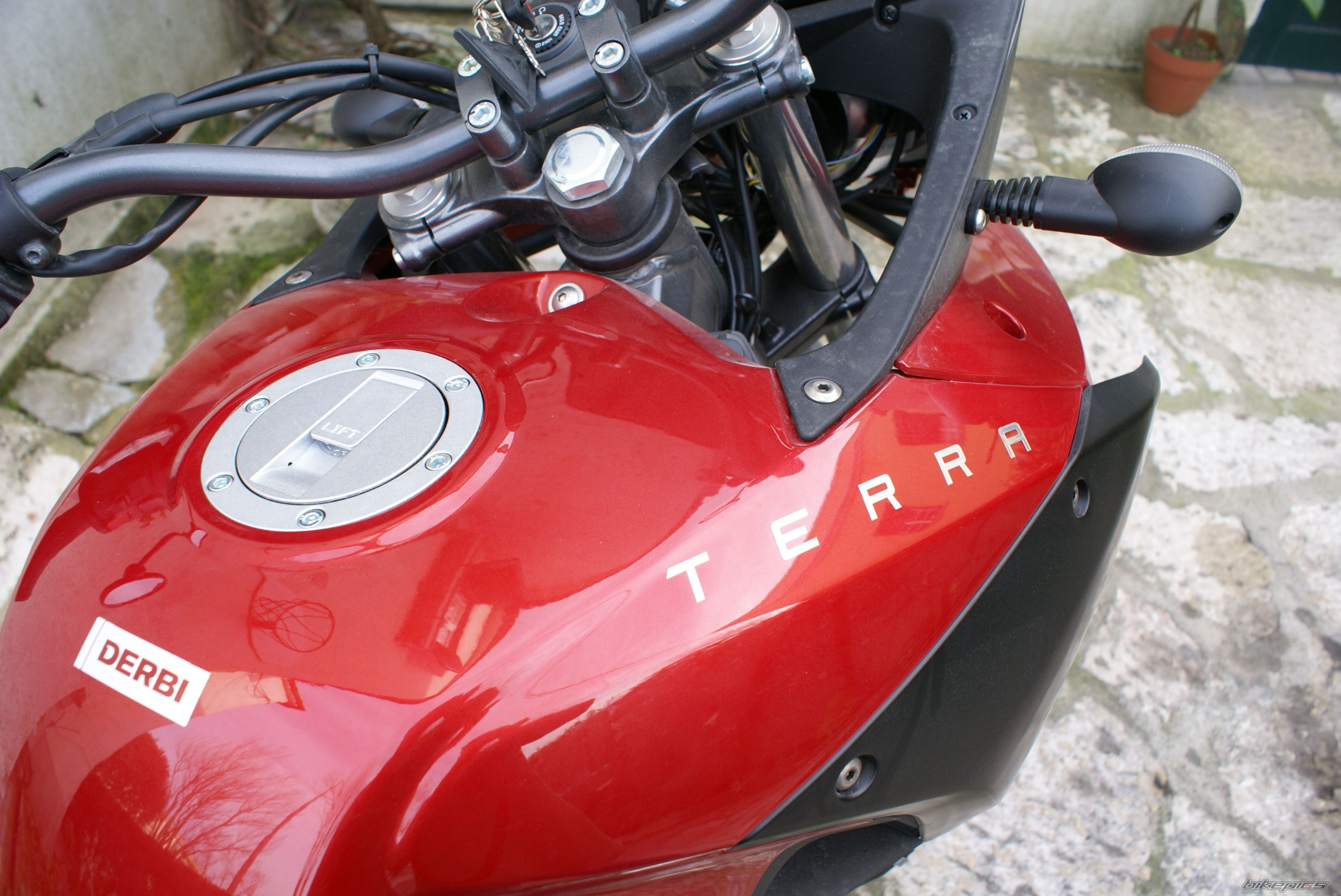    | Picture 1535791 motorcycle photo